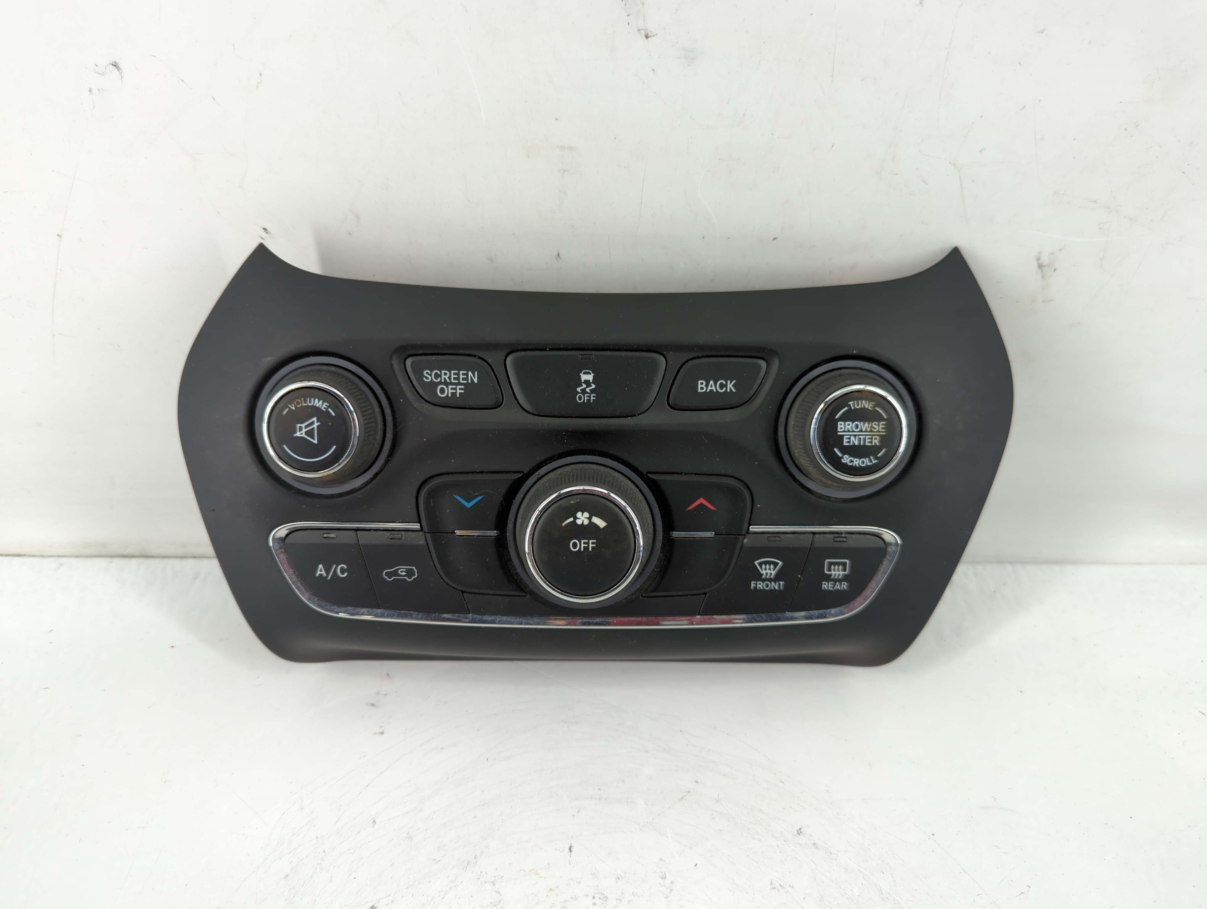 2015-2018 Jeep Cherokee Ac Heater Climate Control 68293521ac 830744 - Oemusedautoparts1.com