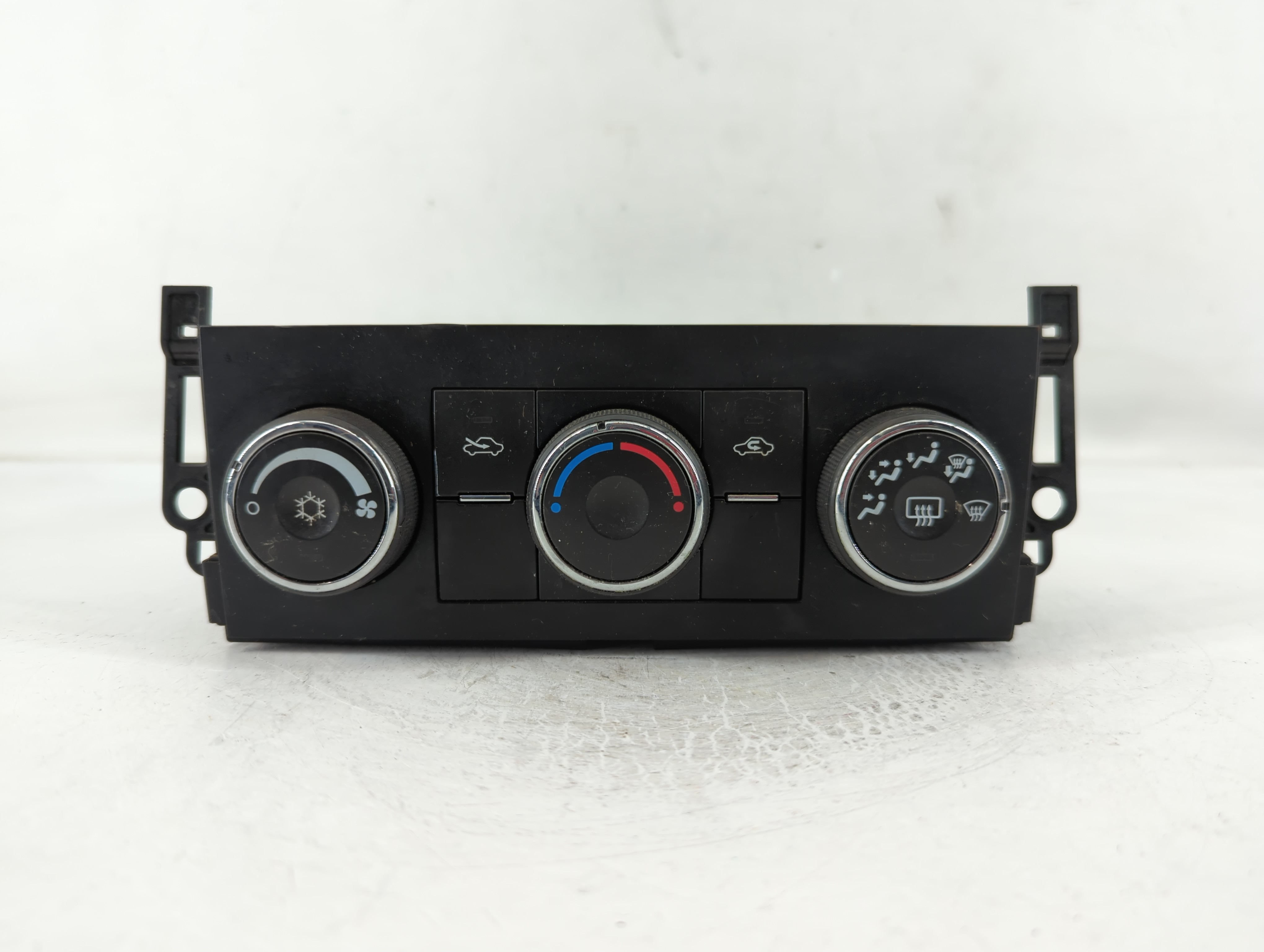 2005-2007 Gmc Sierra 1500 Ac Heater Climate Control 15222481 830752 - Oemusedautoparts1.com