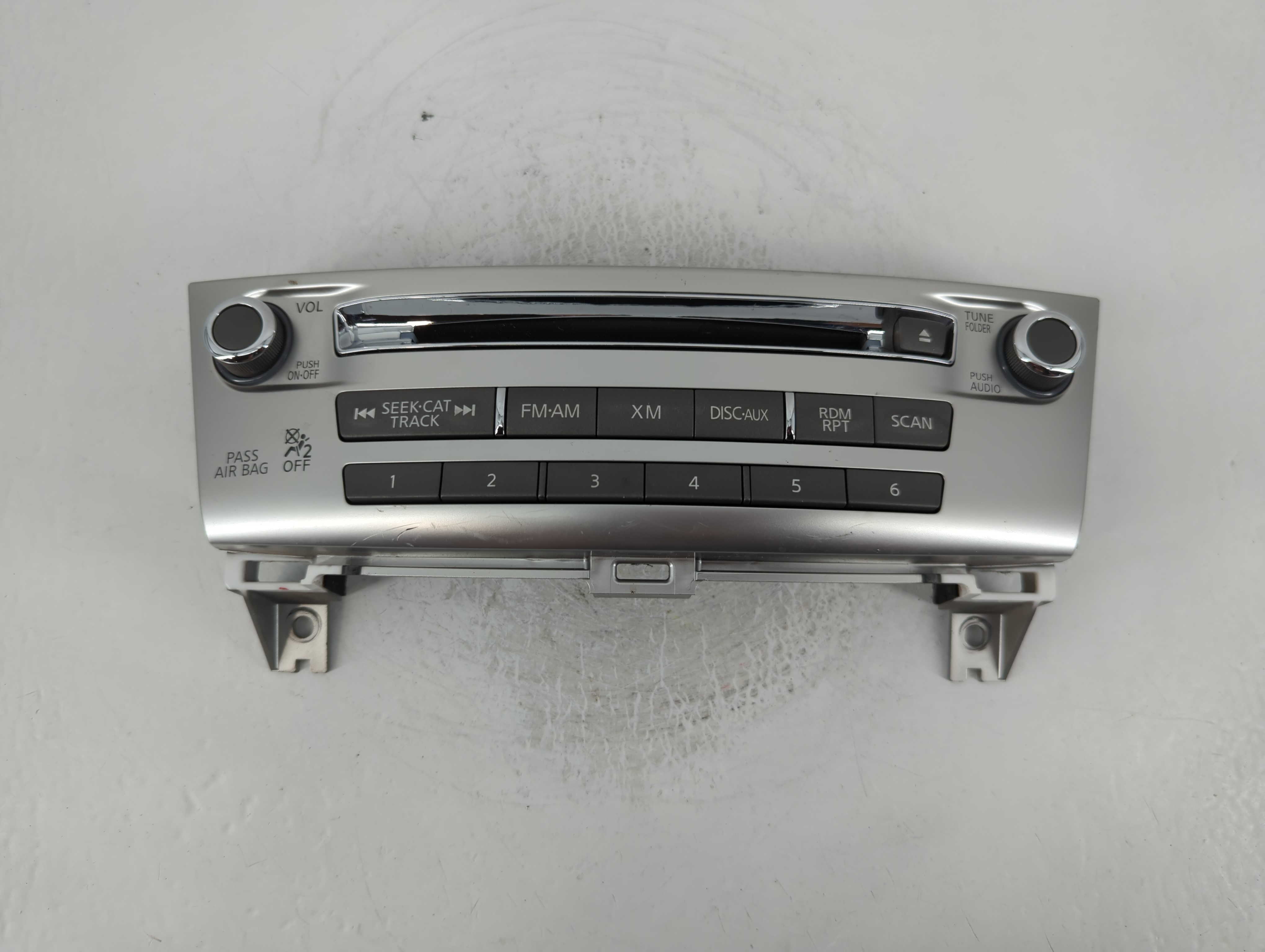 2014-2016 Infiniti Qx60 Am Fm Cd Player Radio Receiver 830784 - Oemusedautoparts1.com