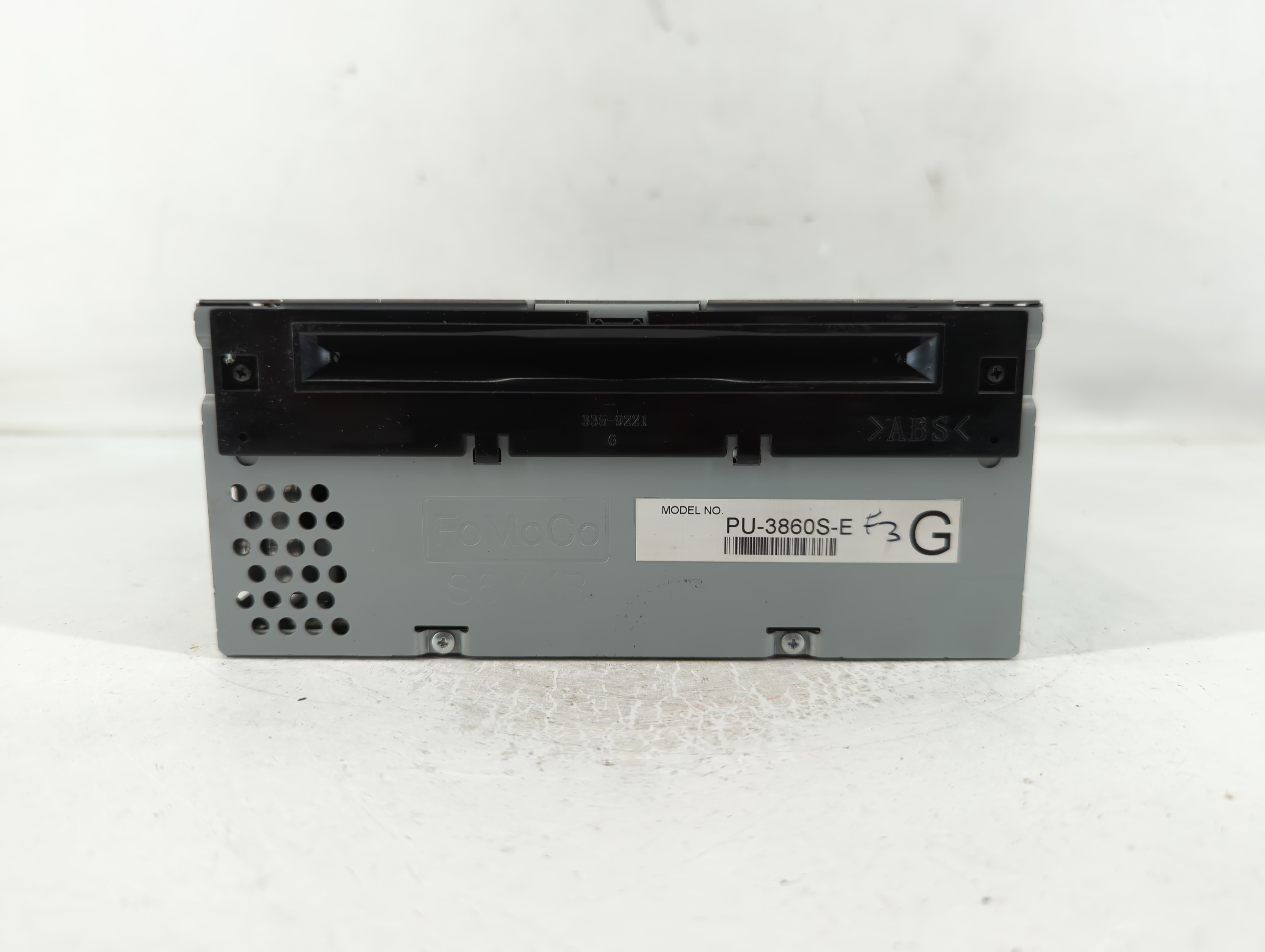 2017-2017 Ford Mustang Am Fm Cd Player Radio Receiver 830800 - Oemusedautoparts1.com