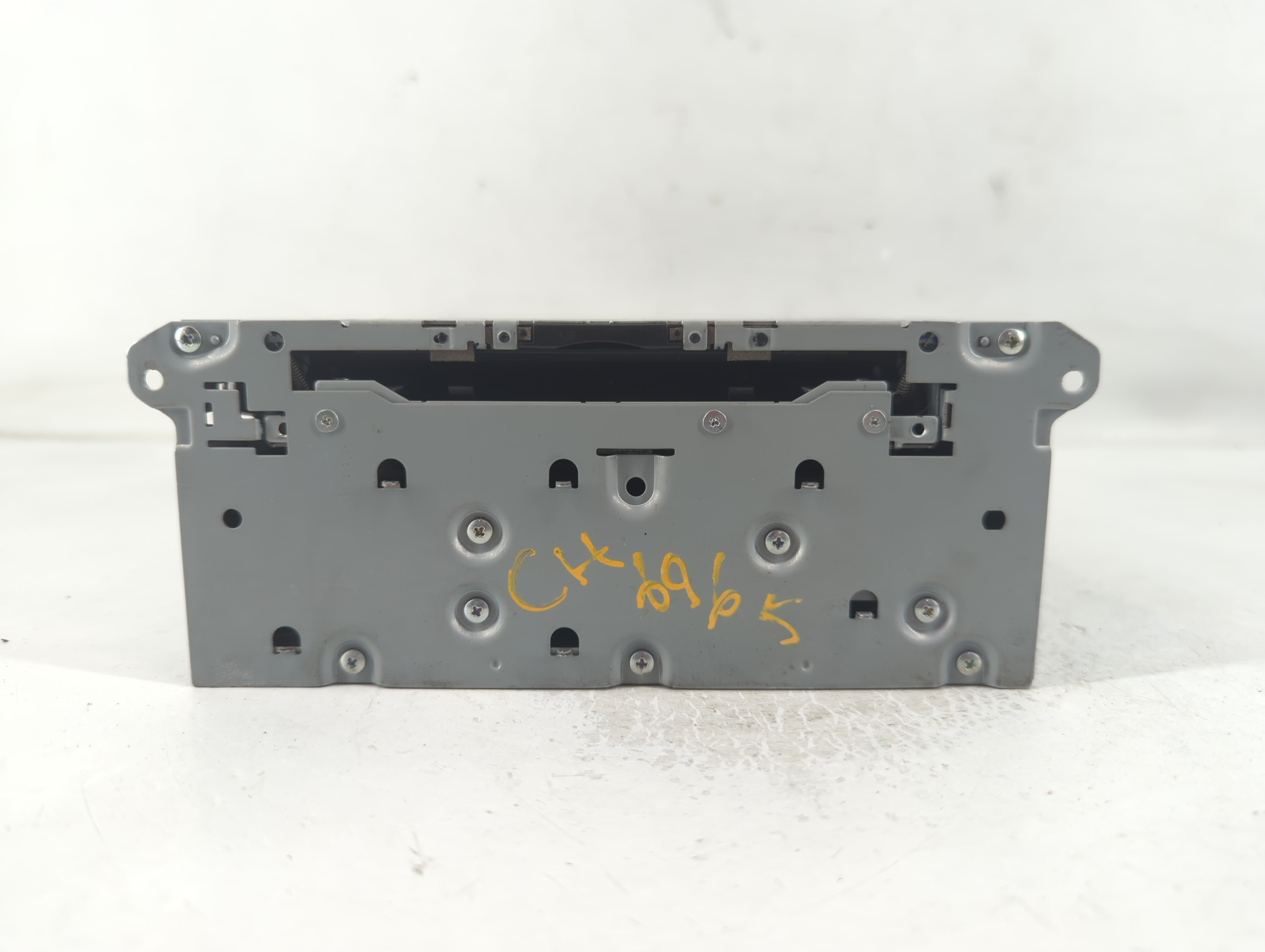2015-2019 Infiniti Q50 Am Fm Cd Player Radio Receiver 830867 - Oemusedautoparts1.com