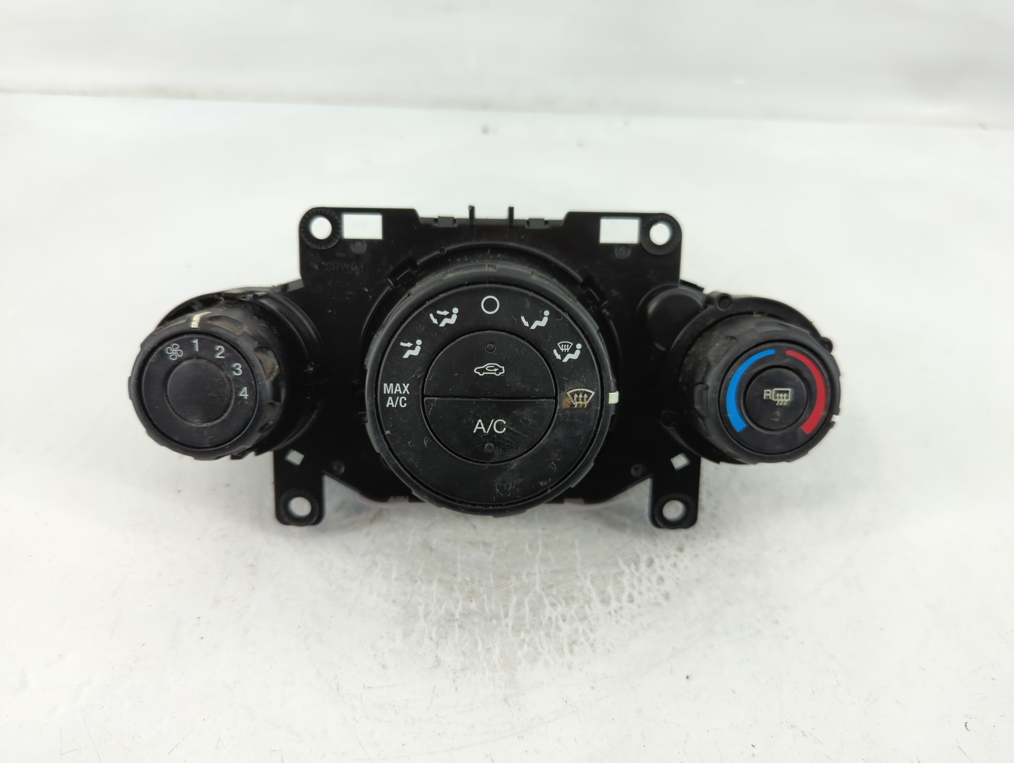 2011-2013 Ford Fiesta Ac Heater Climate Control Temperature Oem 830880 - Oemusedautoparts1.com