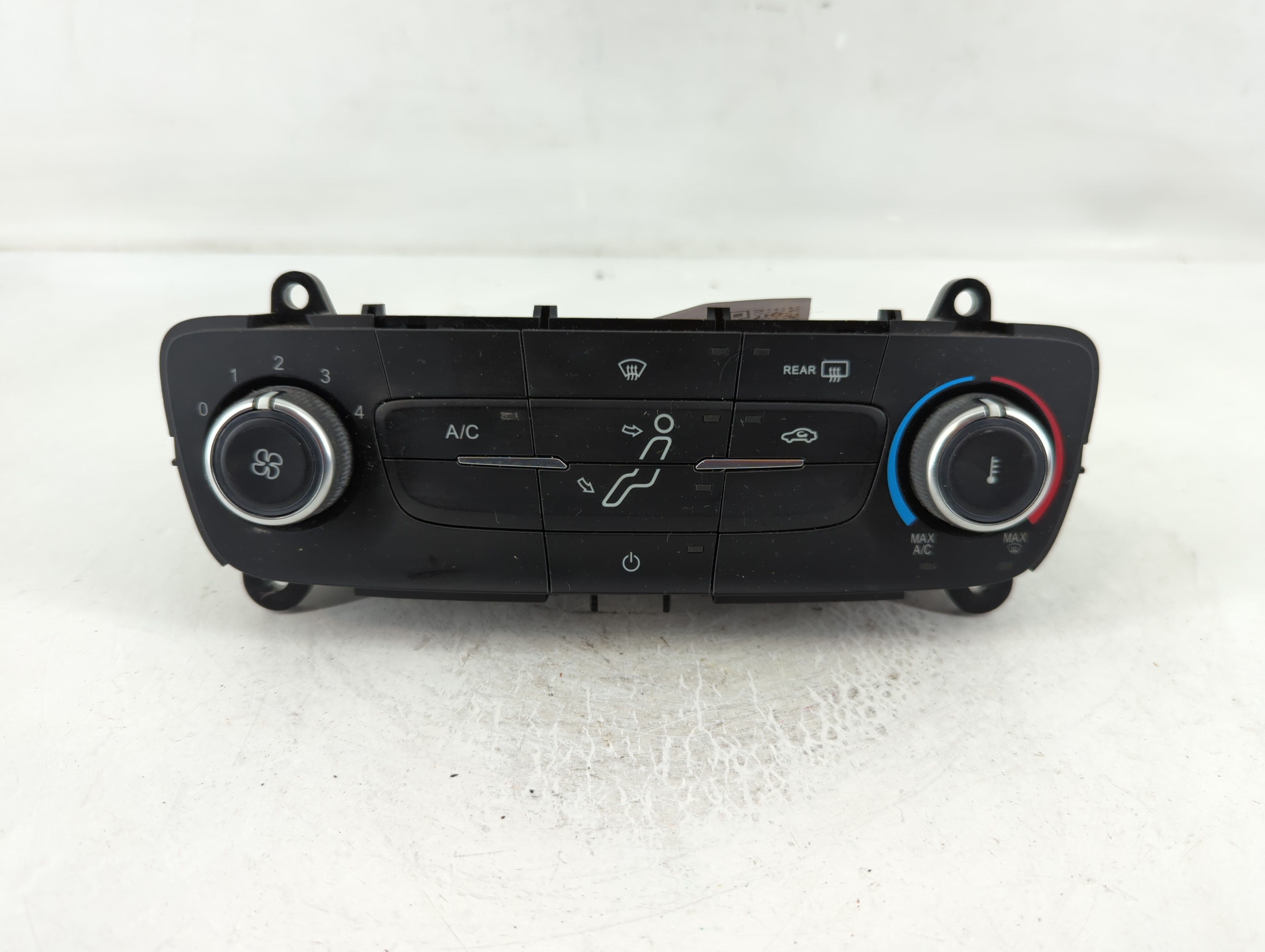 2015-2018 Ford Focus Ac Heater Climate Control F1et-19980-jf 830884 - Oemusedautoparts1.com
