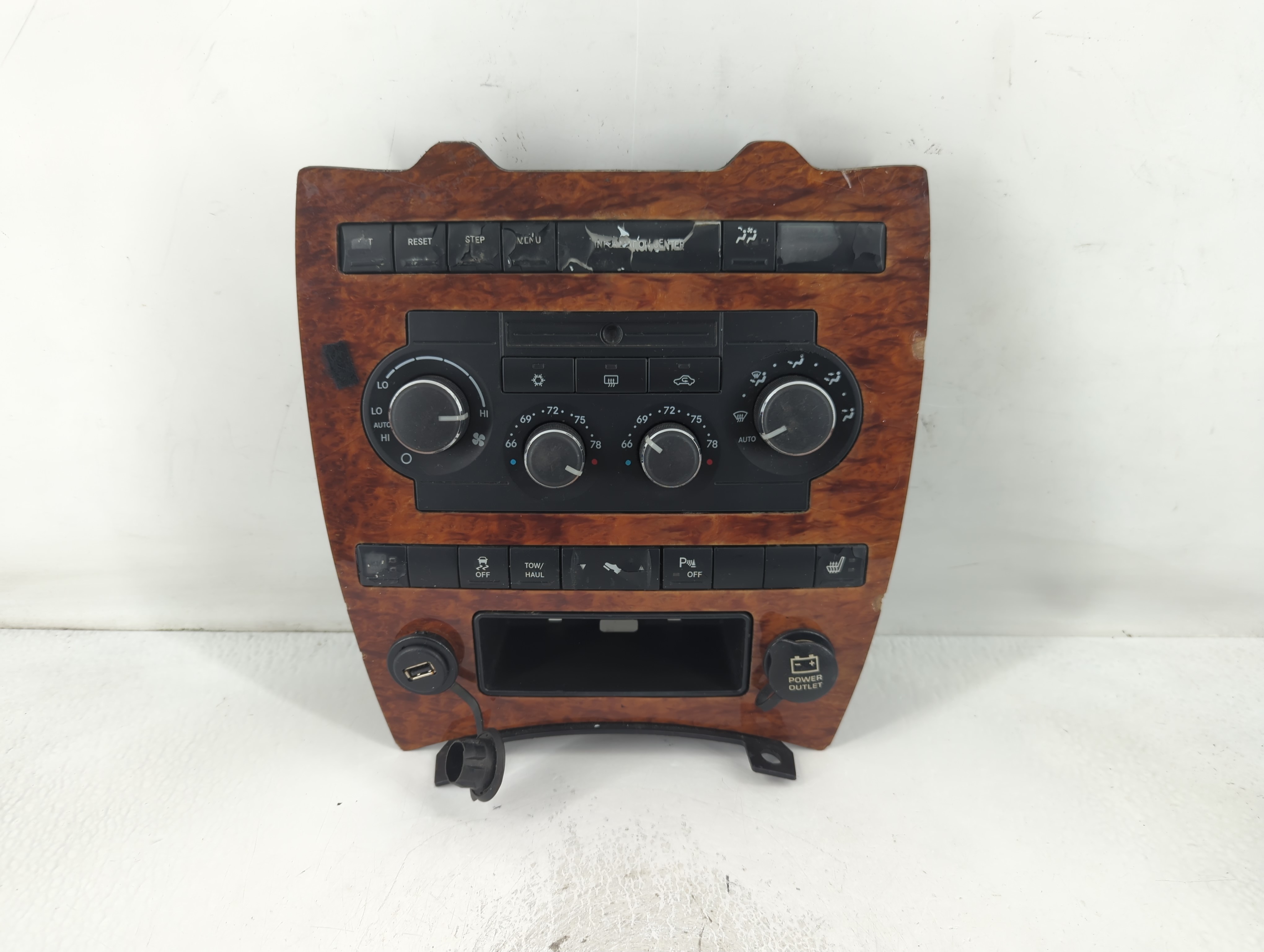2006-2007 Jeep Commander Ac Heater Climate Control Temperature Oem 830908 - Oemusedautoparts1.com