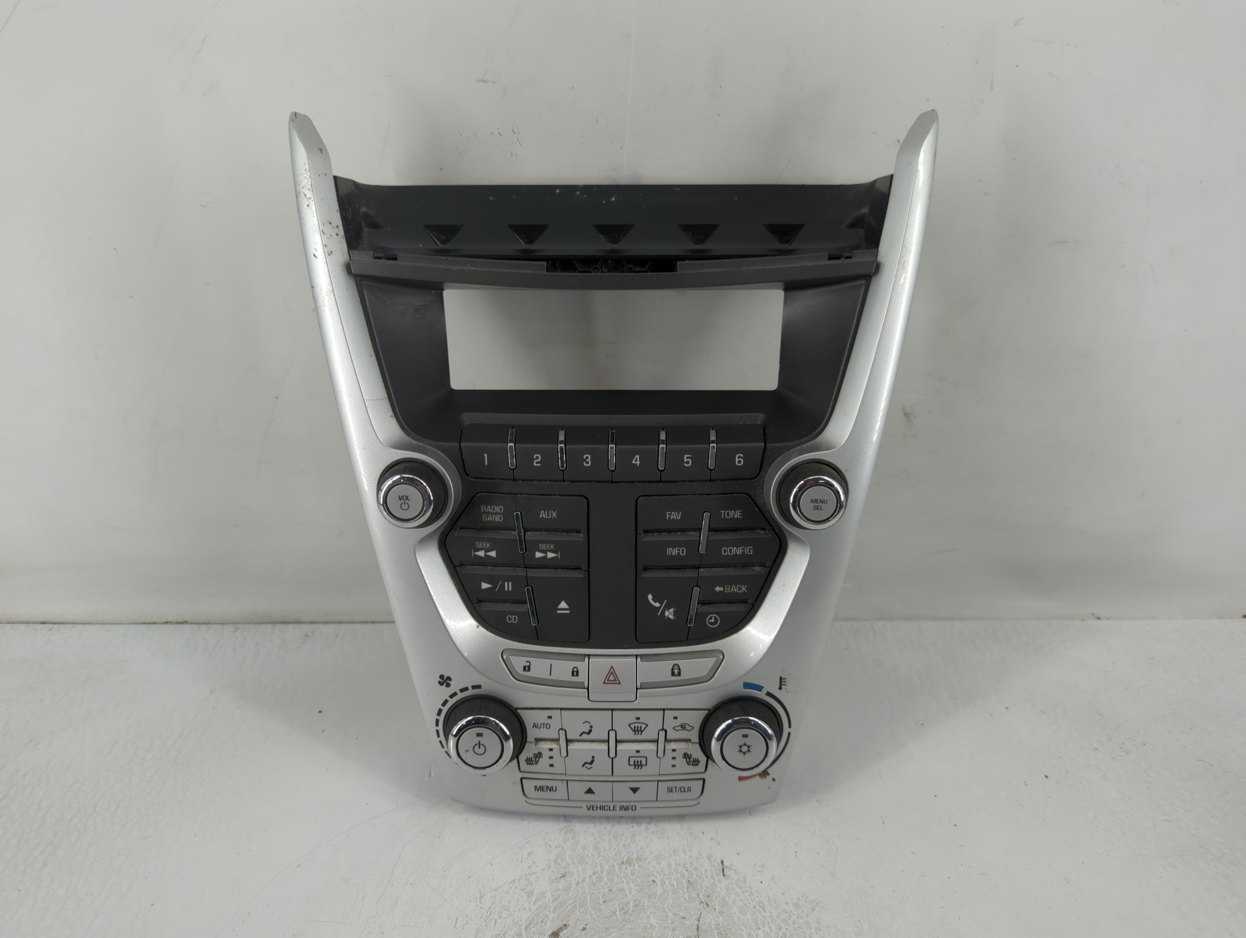 2010-2011 Chevrolet Equinox Am Fm Cd Player Radio Receiver 830916 - Oemusedautoparts1.com