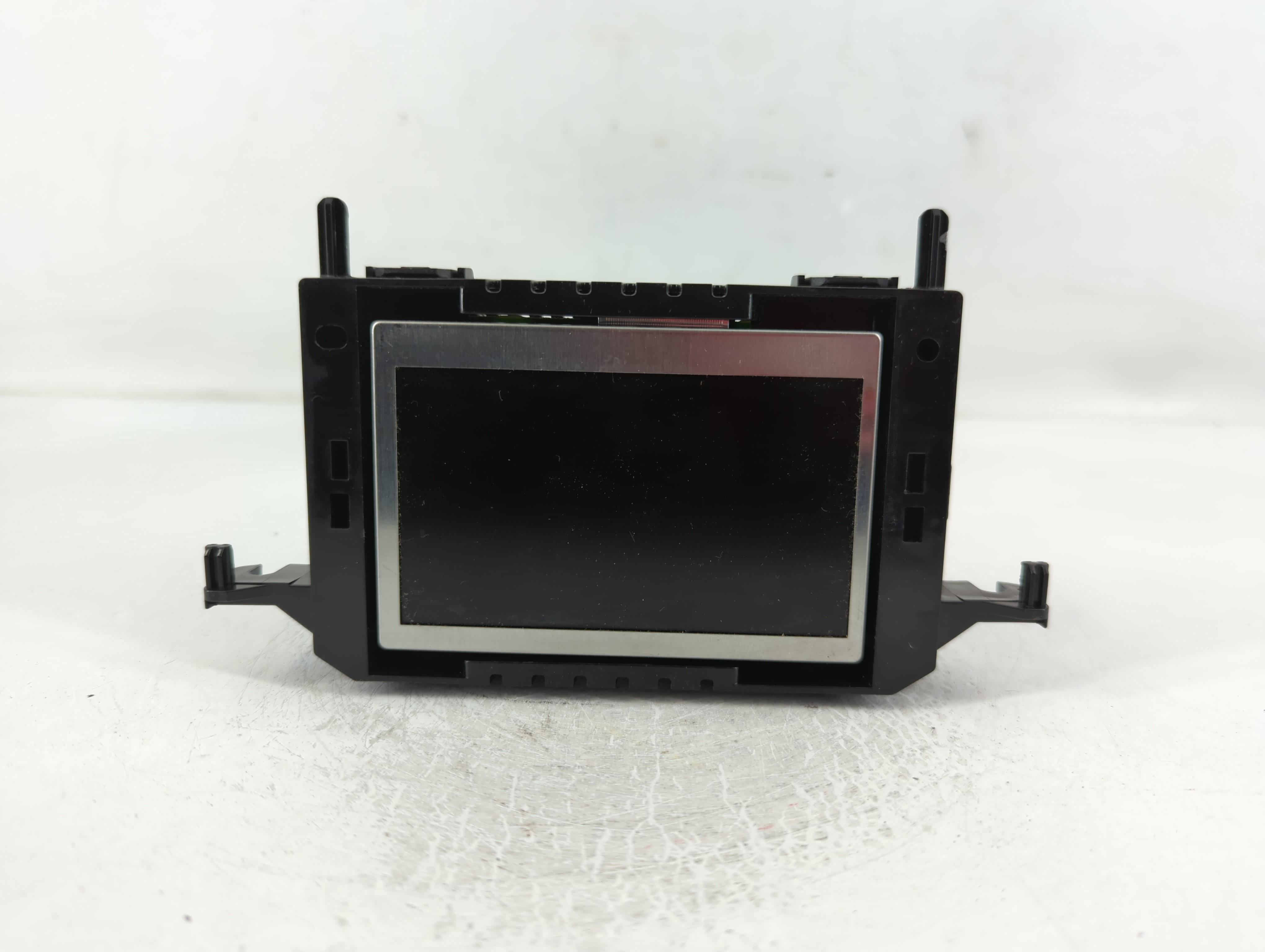 2017-2018 Ford Focus Am Fm Cd Player Radio Receiver 830920 - Oemusedautoparts1.com