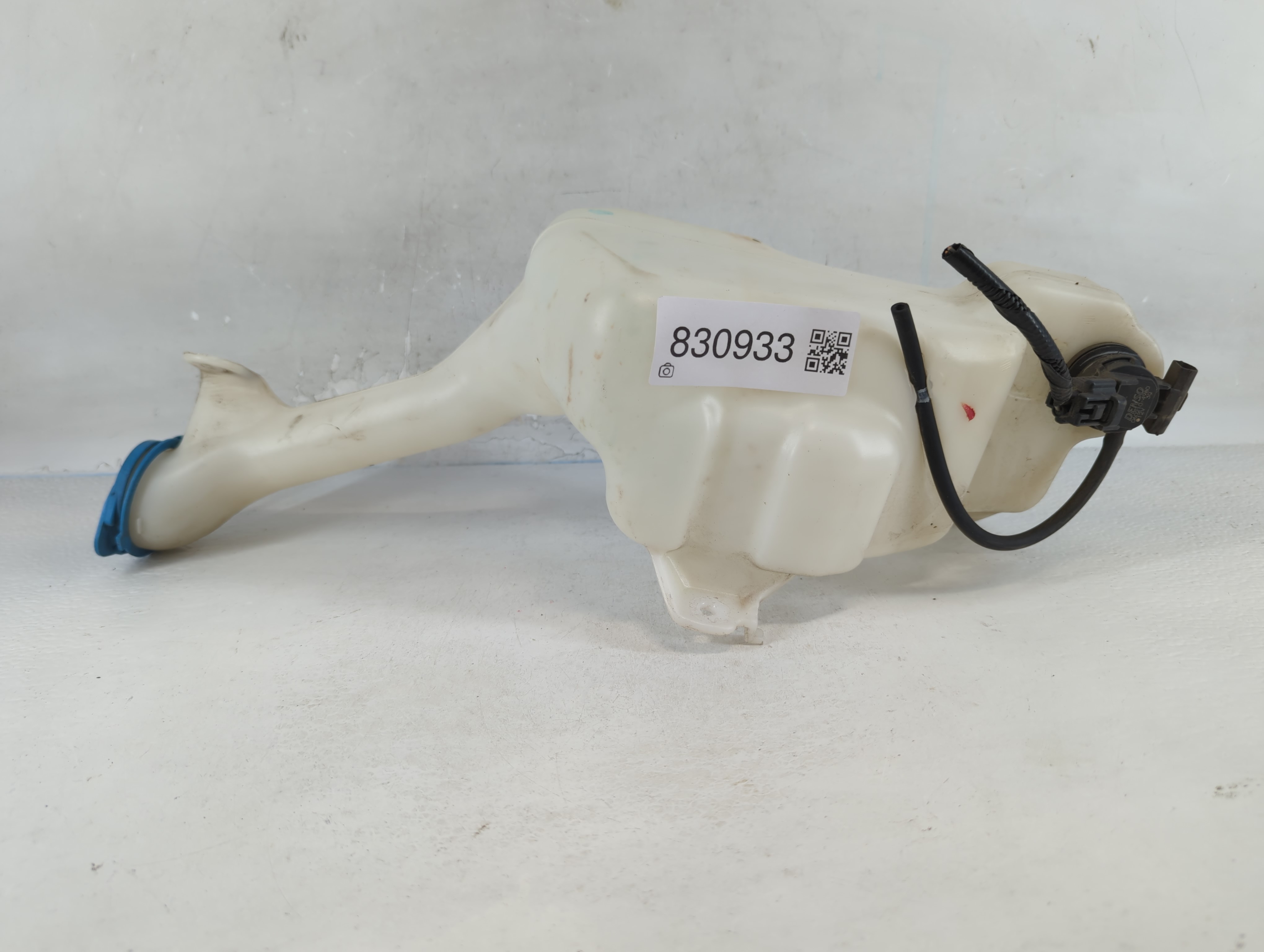 Picture of 2013-2017 Honda Accord Windshield Washer Fluid Reservoir Bottle Oem 830933