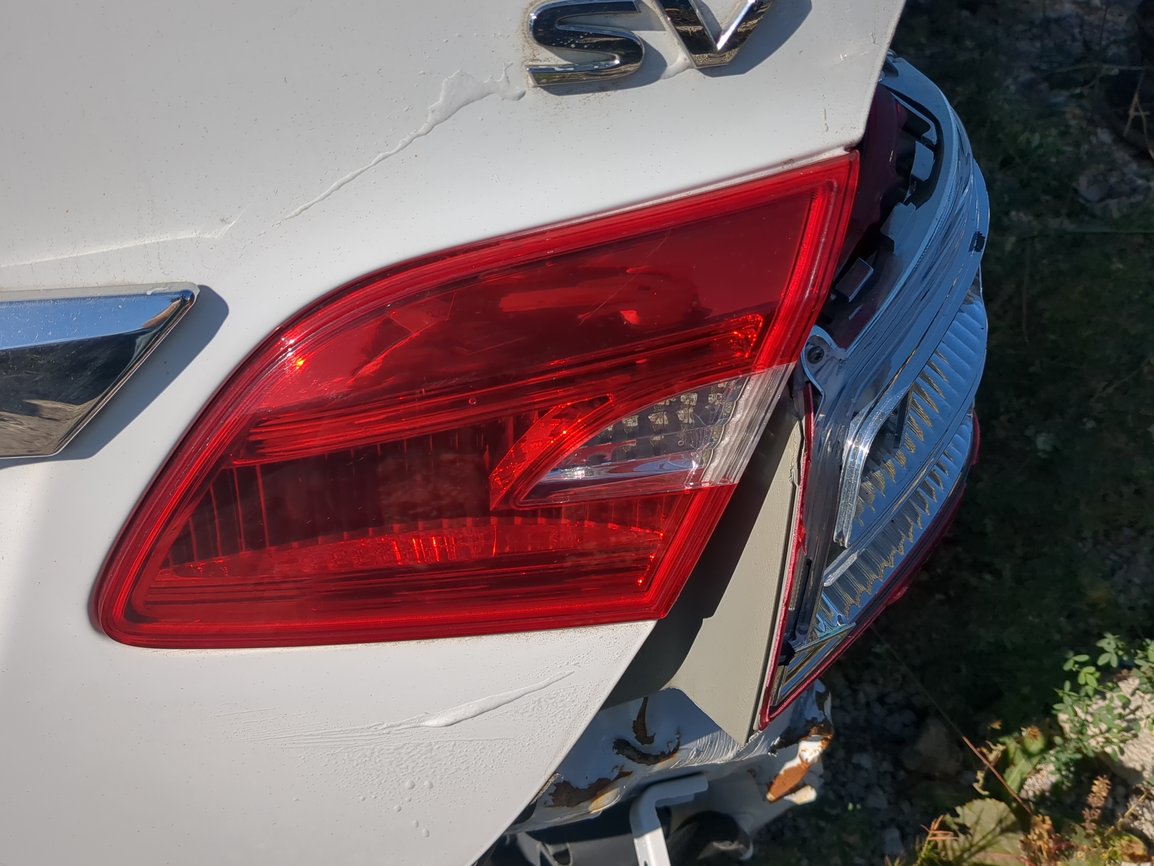 2016 Nissan Sentra Driver Left Side Tail Light Taillight Deck Lid Mounted 831085 - Oemusedautoparts1.com