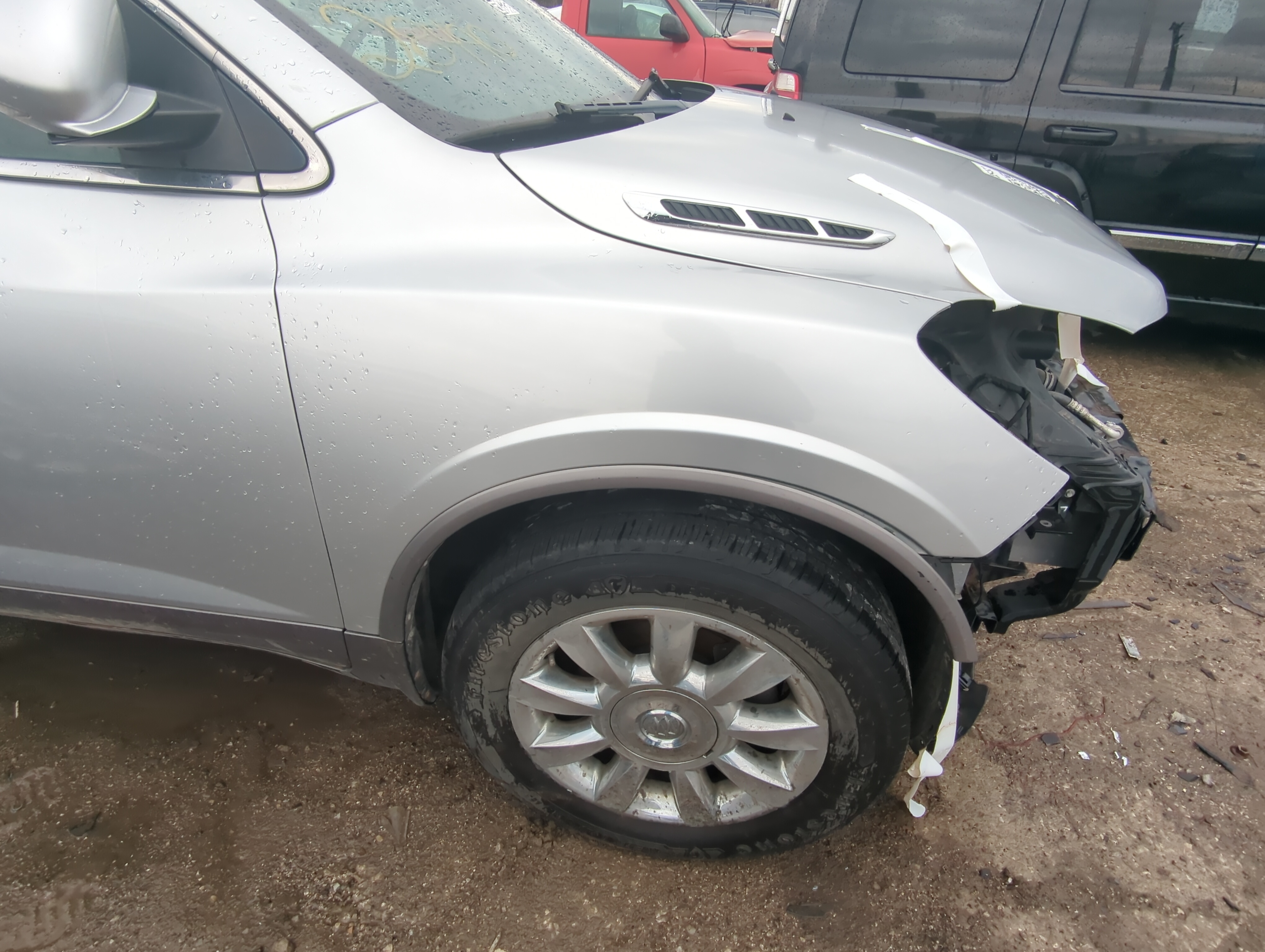 Picture of 2008-2012 Buick Enclave Passenger Fender 831164