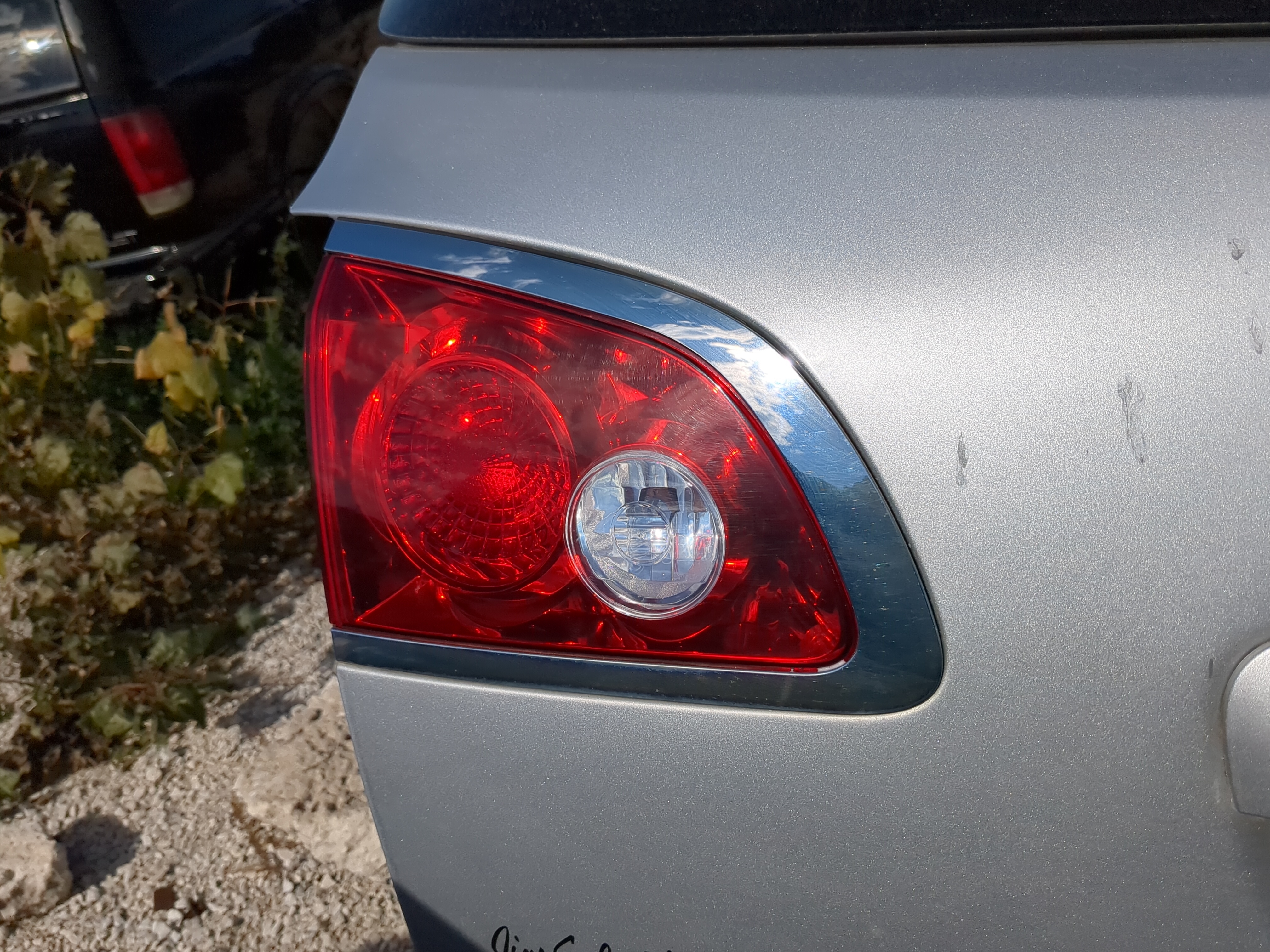 2008 Buick Enclave Driver Left Side Tail Light Taillight Deck Lid Mounted 831216 - Oemusedautoparts1.com