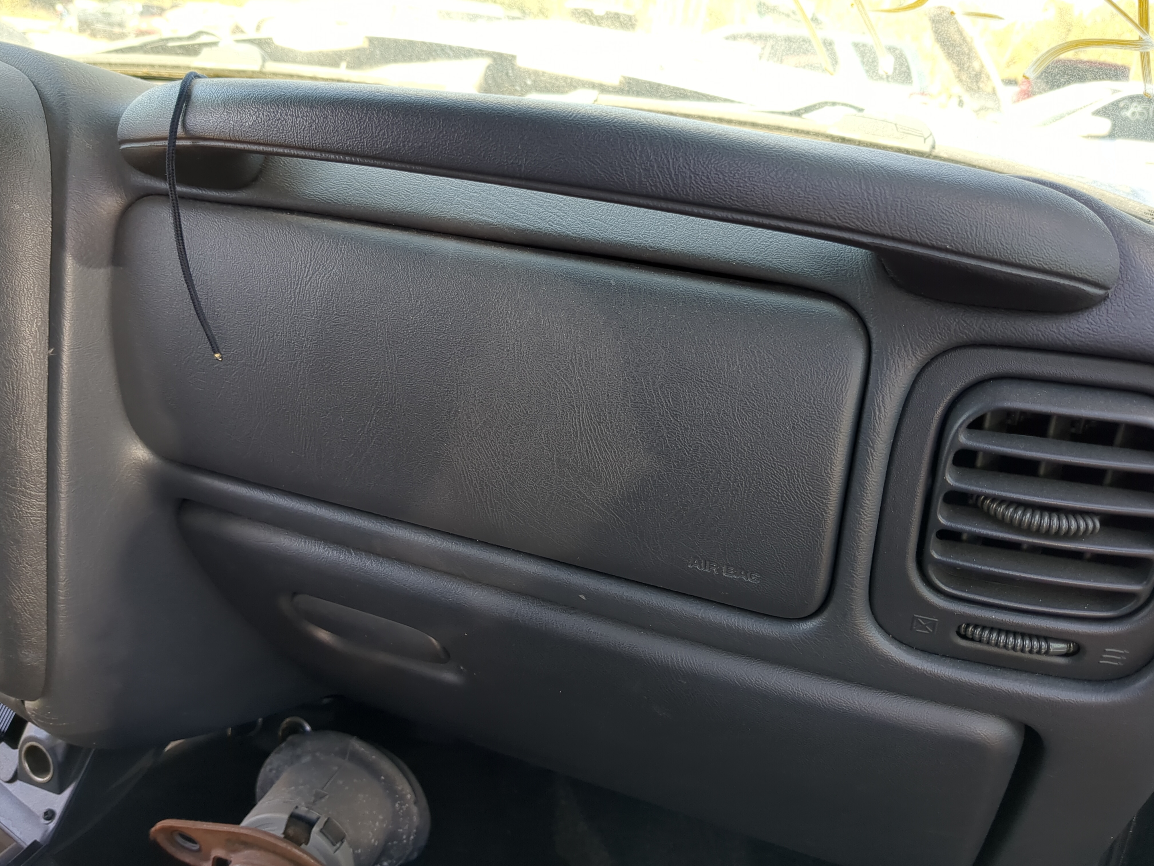 Chevrolet Blazer S10/jimmy S15 Air Bag Passenger Right Dashboard Oem 831305 - Oemusedautoparts1.com