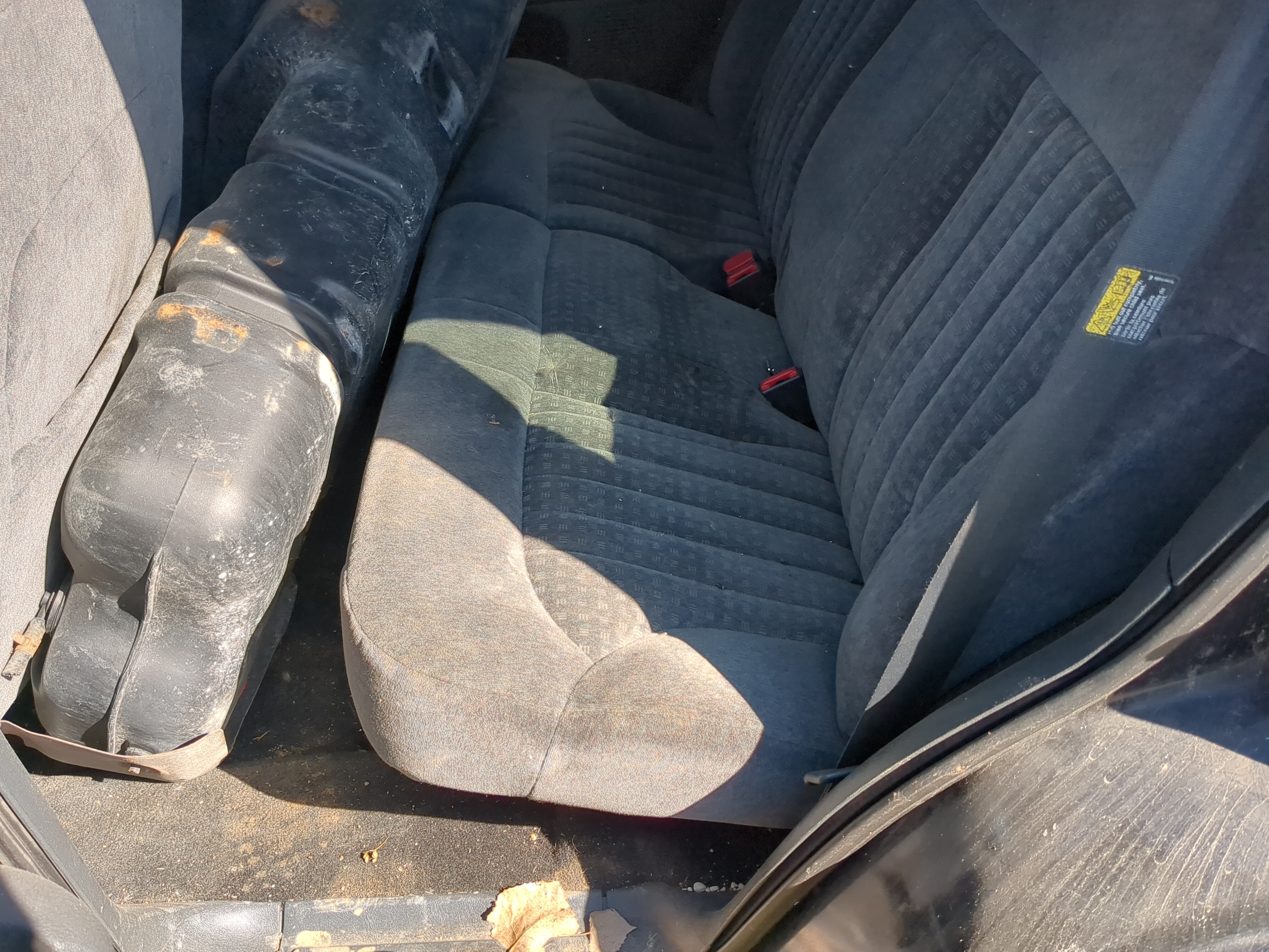 2002 Chevrolet Blazer S10/jimmy S15 Rear Seat Oem 831414 - Oemusedautoparts1.com