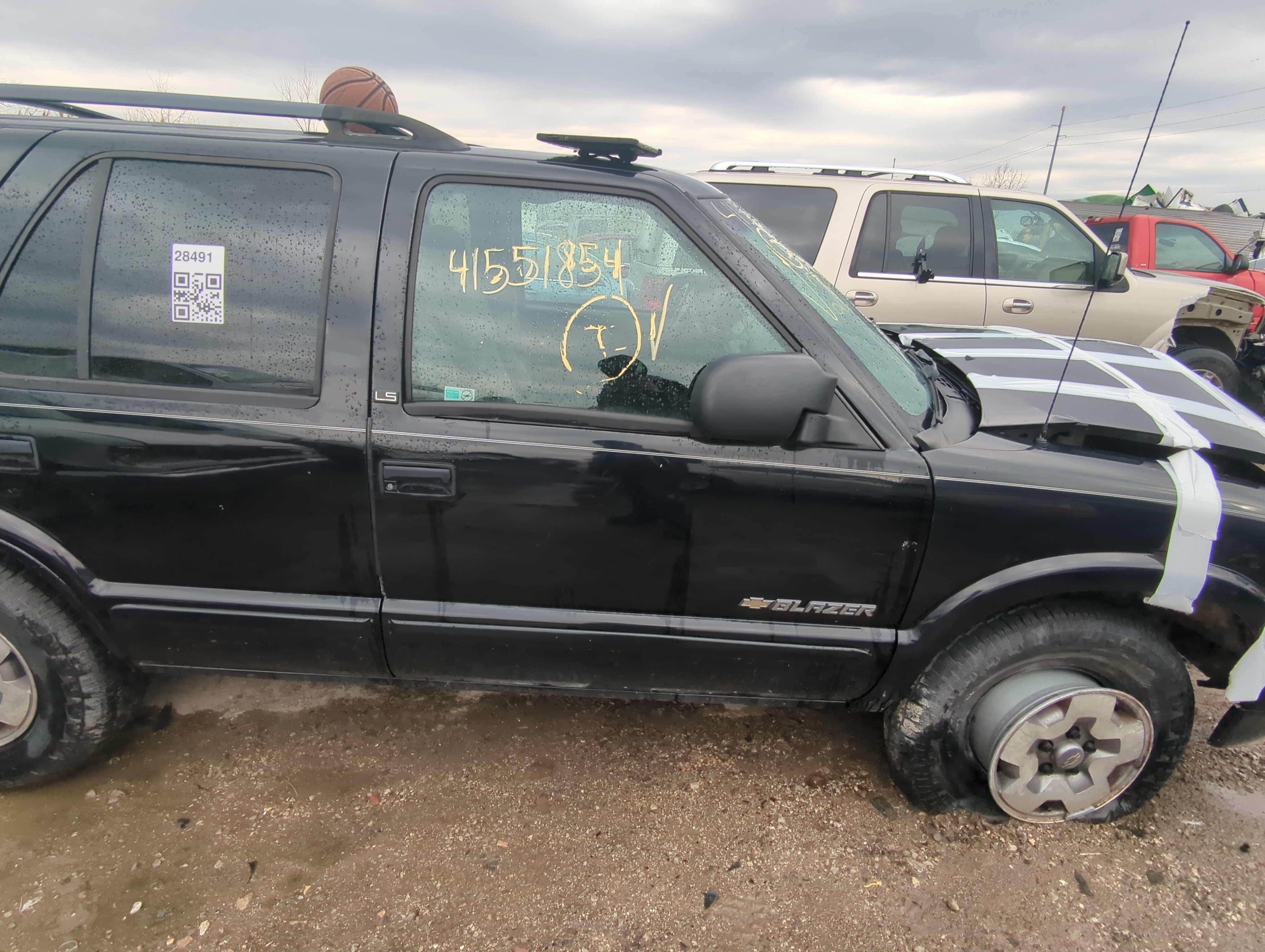 Chevrolet Blazer S10/jimmy S15 Passenger Front Door Oem 831428 - Oemusedautoparts1.com