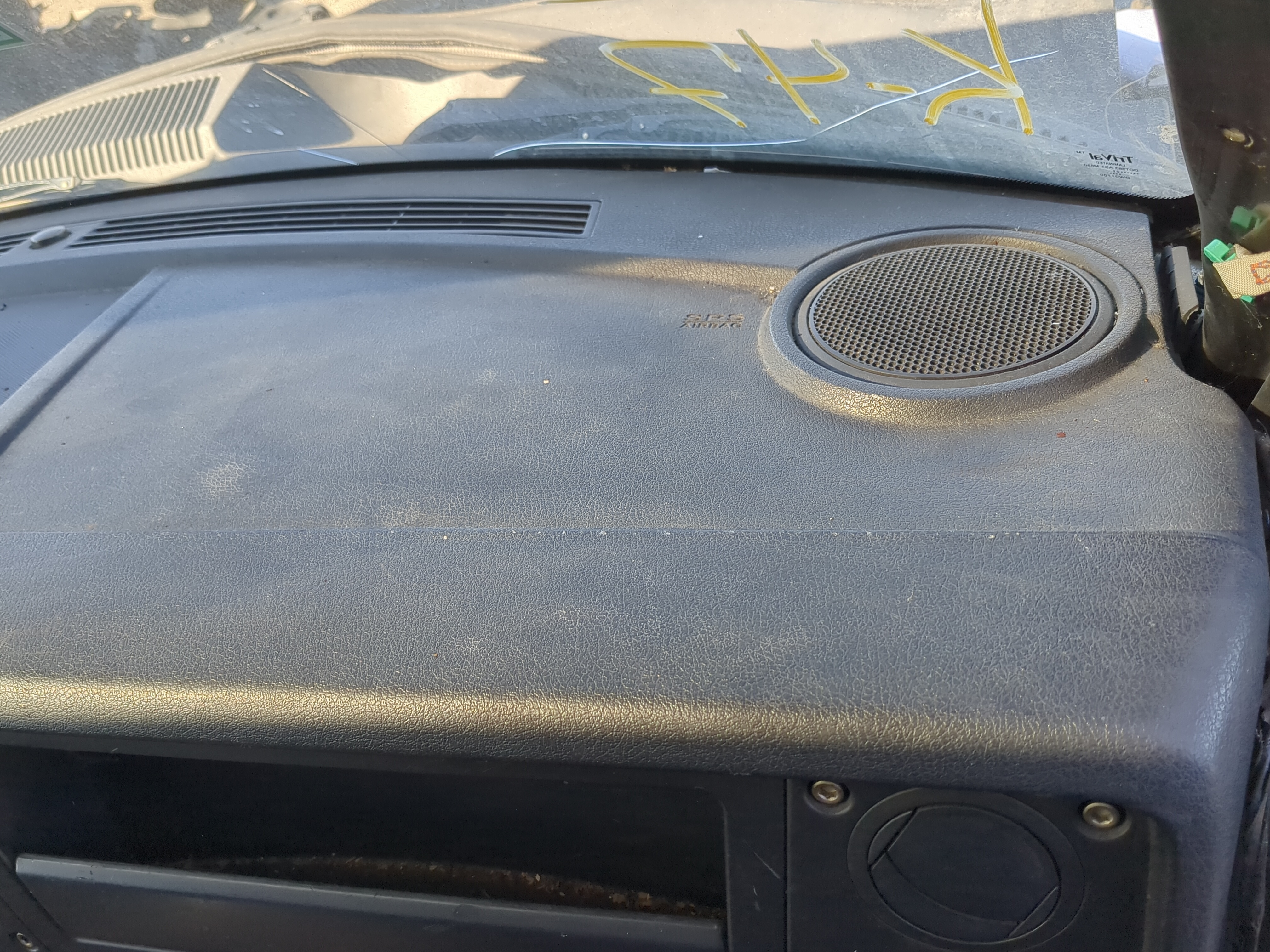 2006-2006 Jeep Commander Air Bag Passenger Right Dashboard Oem 831452 - Oemusedautoparts1.com