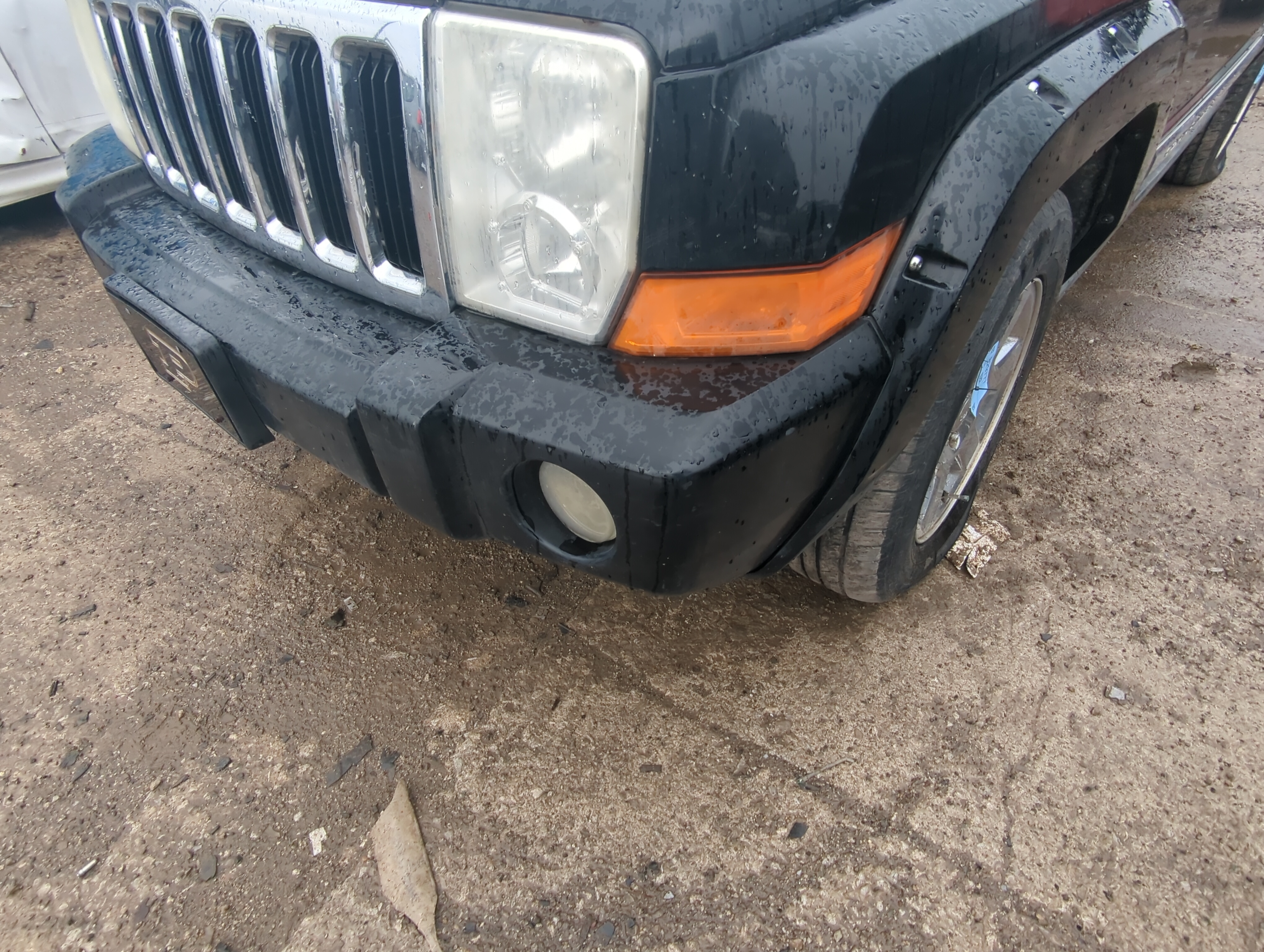 Picture of 2006-2010 Jeep Commander Front Bumper - Oem 831478