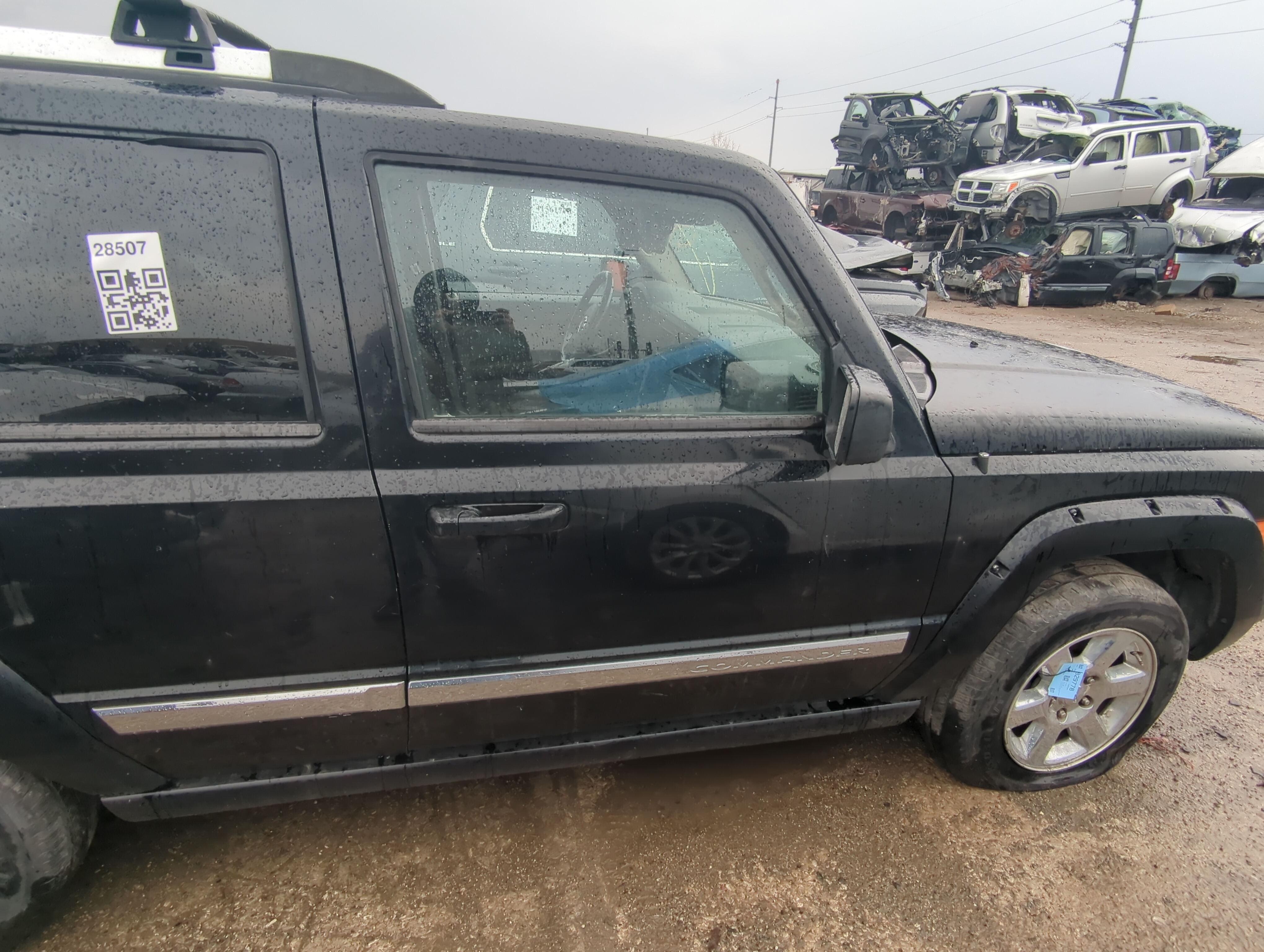 Picture of 2006-2010 Jeep Commander Passenger Front Door Oem 831482