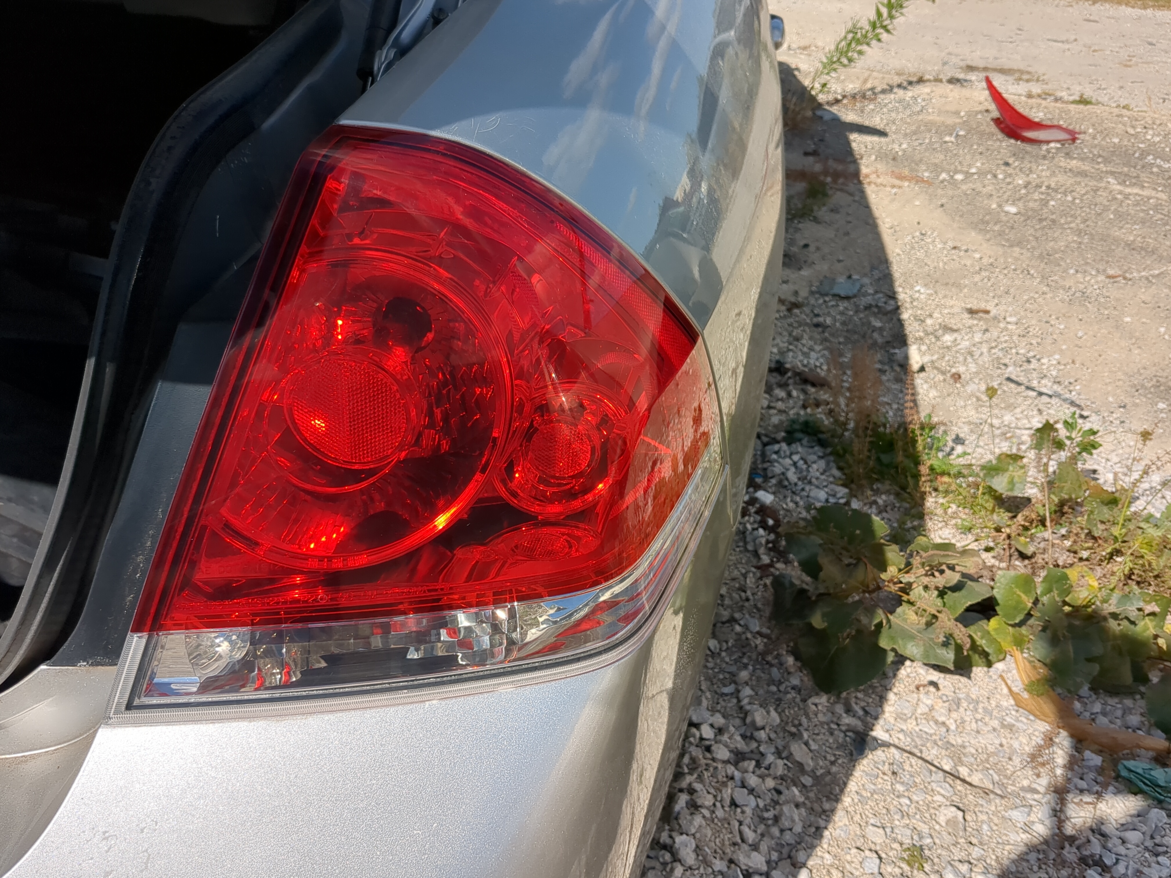 2006-2016 Chevrolet Impala Passenger Right Side Tail Light Taillight Oem 831712 - Oemusedautoparts1.com