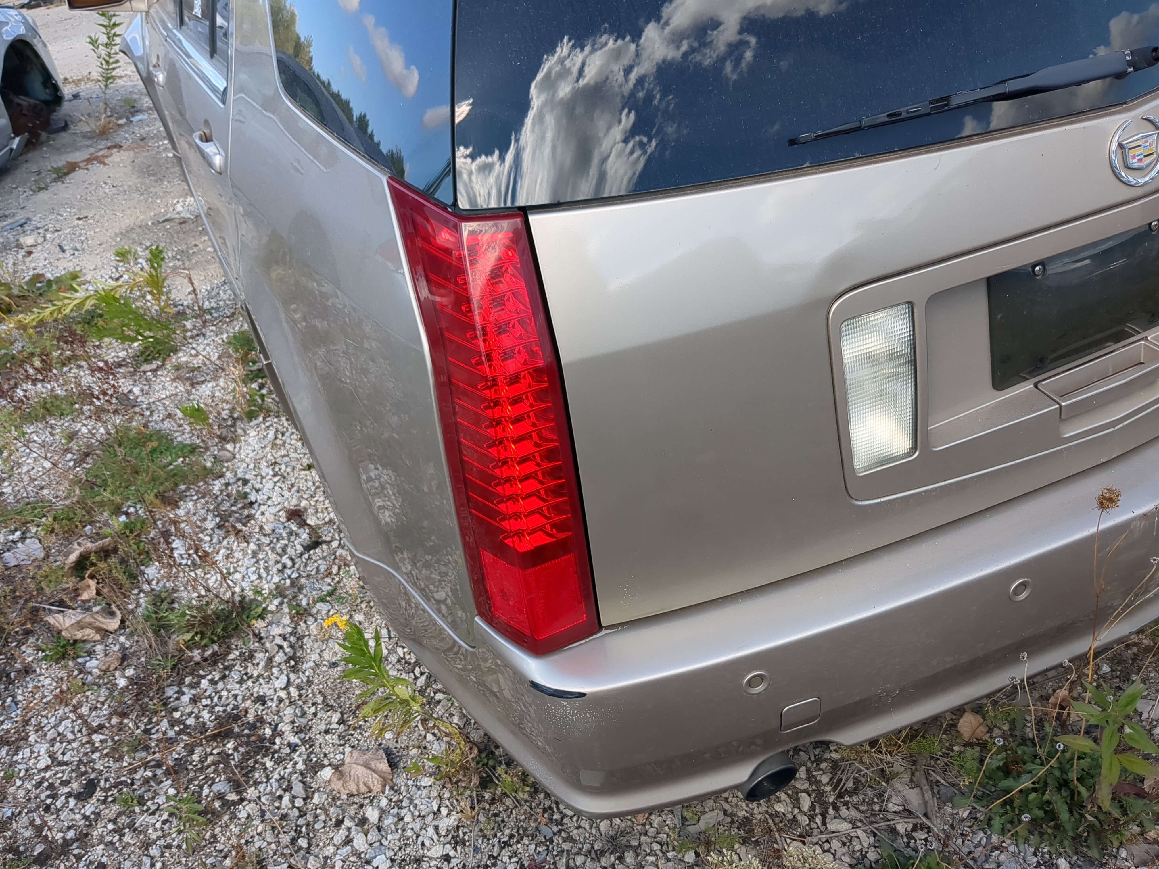 2004-2009 Cadillac Srx Driver Left Side Tail Light Taillight Oem 831877 - Oemusedautoparts1.com