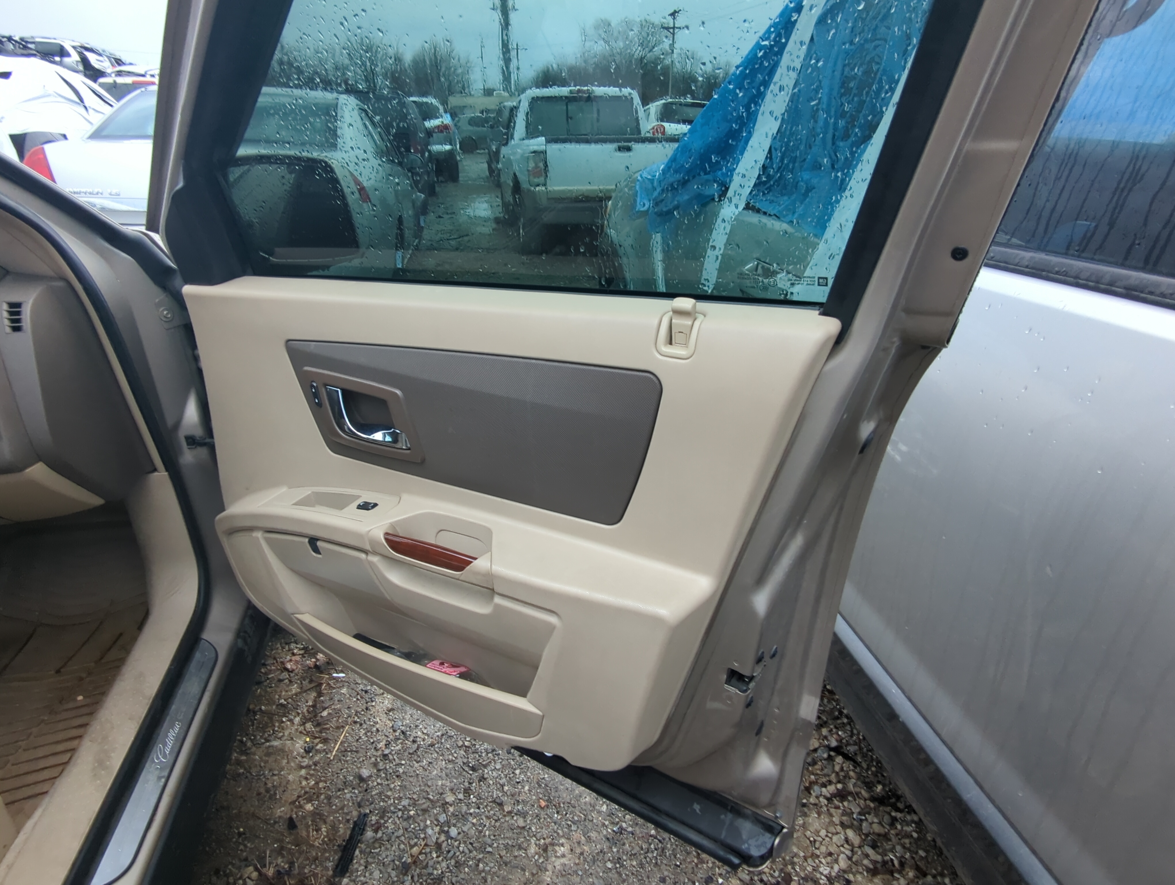 Picture of 2006 Cadillac Srx Front Right Passenger Interior Door Panel Trim 831916