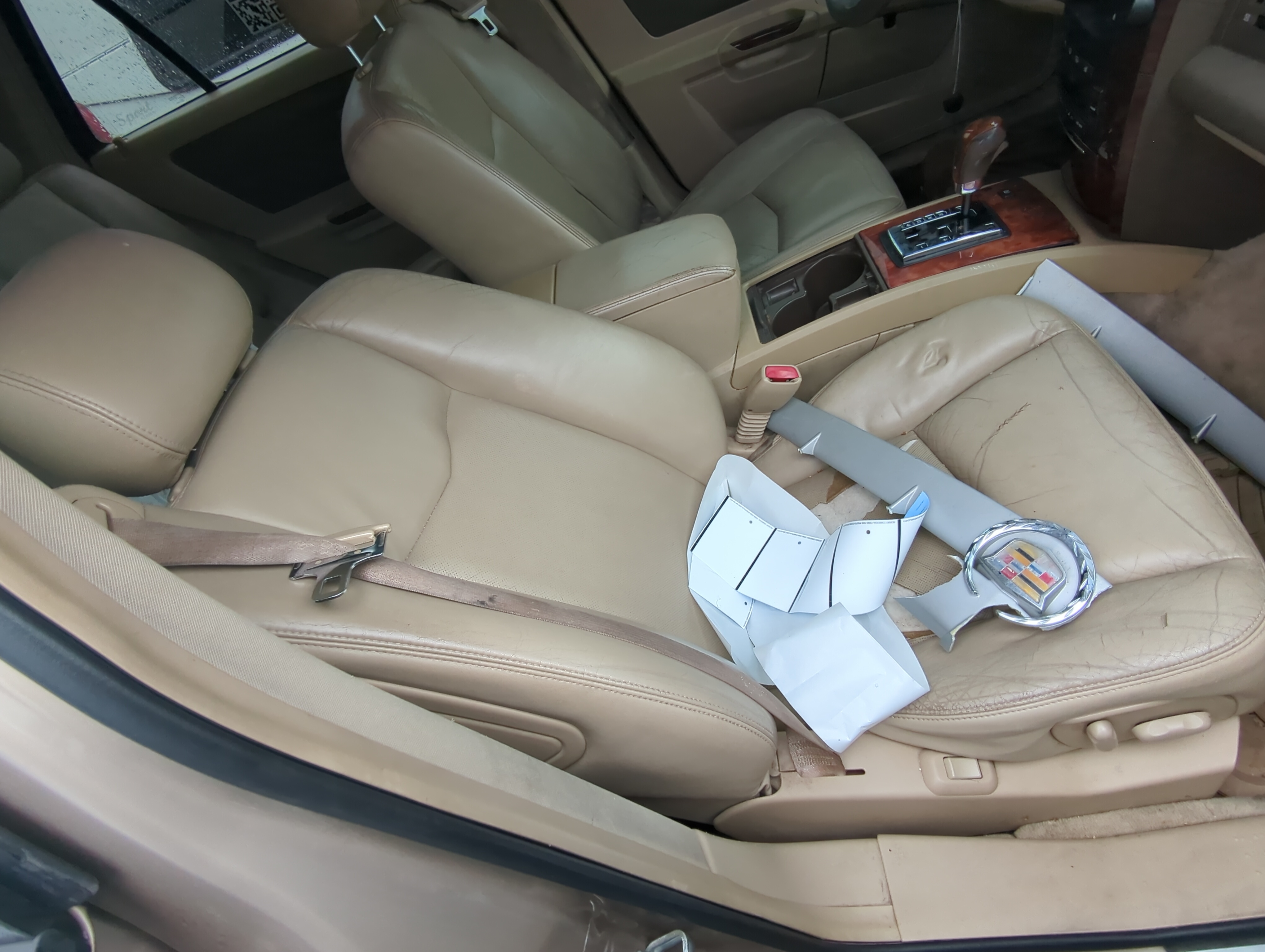 Picture of 2004-2006 Cadillac Srx Passenger Front Seat Oem 831964