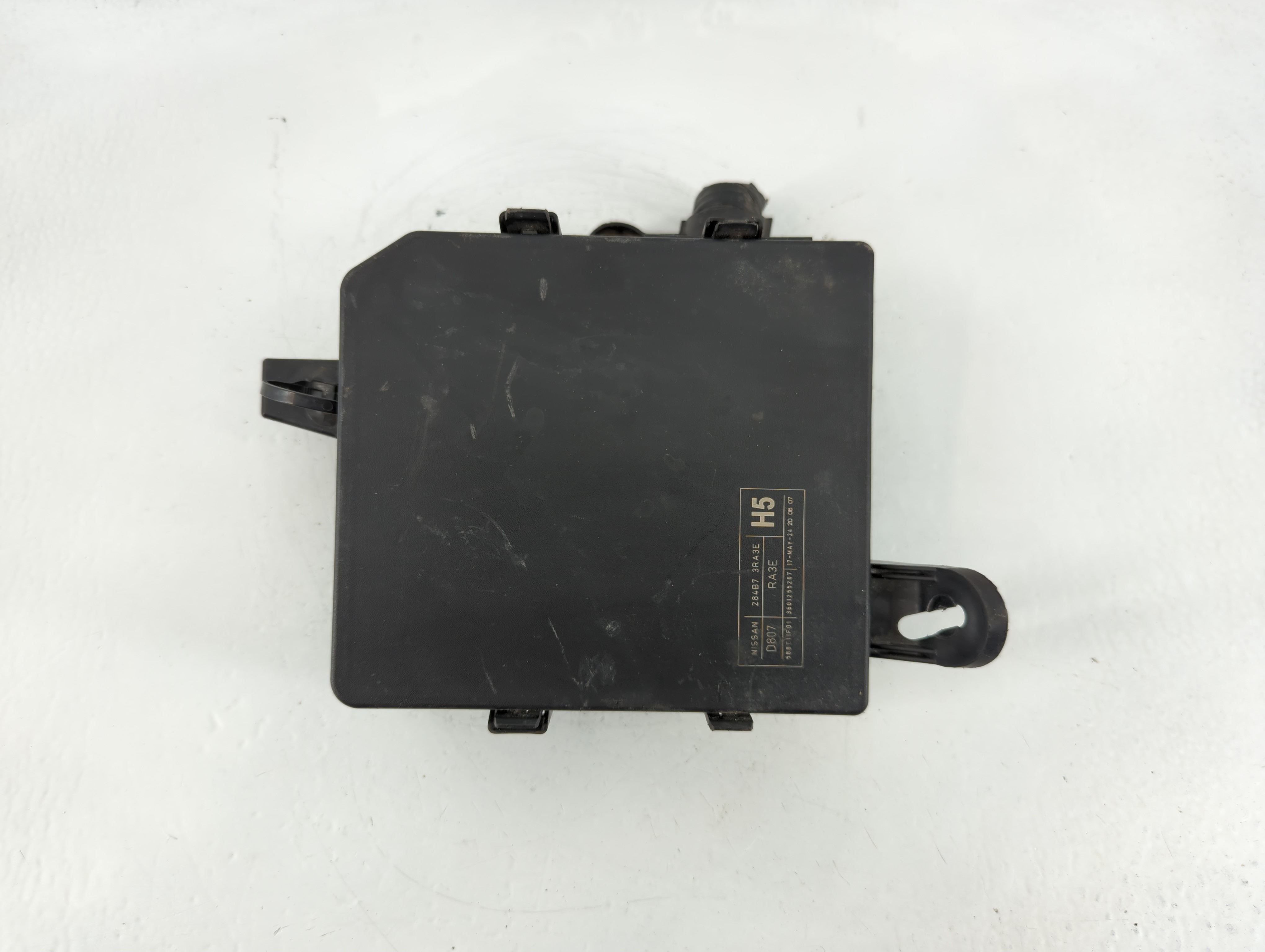 Picture of 2013-2019 Nissan Sentra Fusebox Fuse Box Relay Module 3601255267 832300