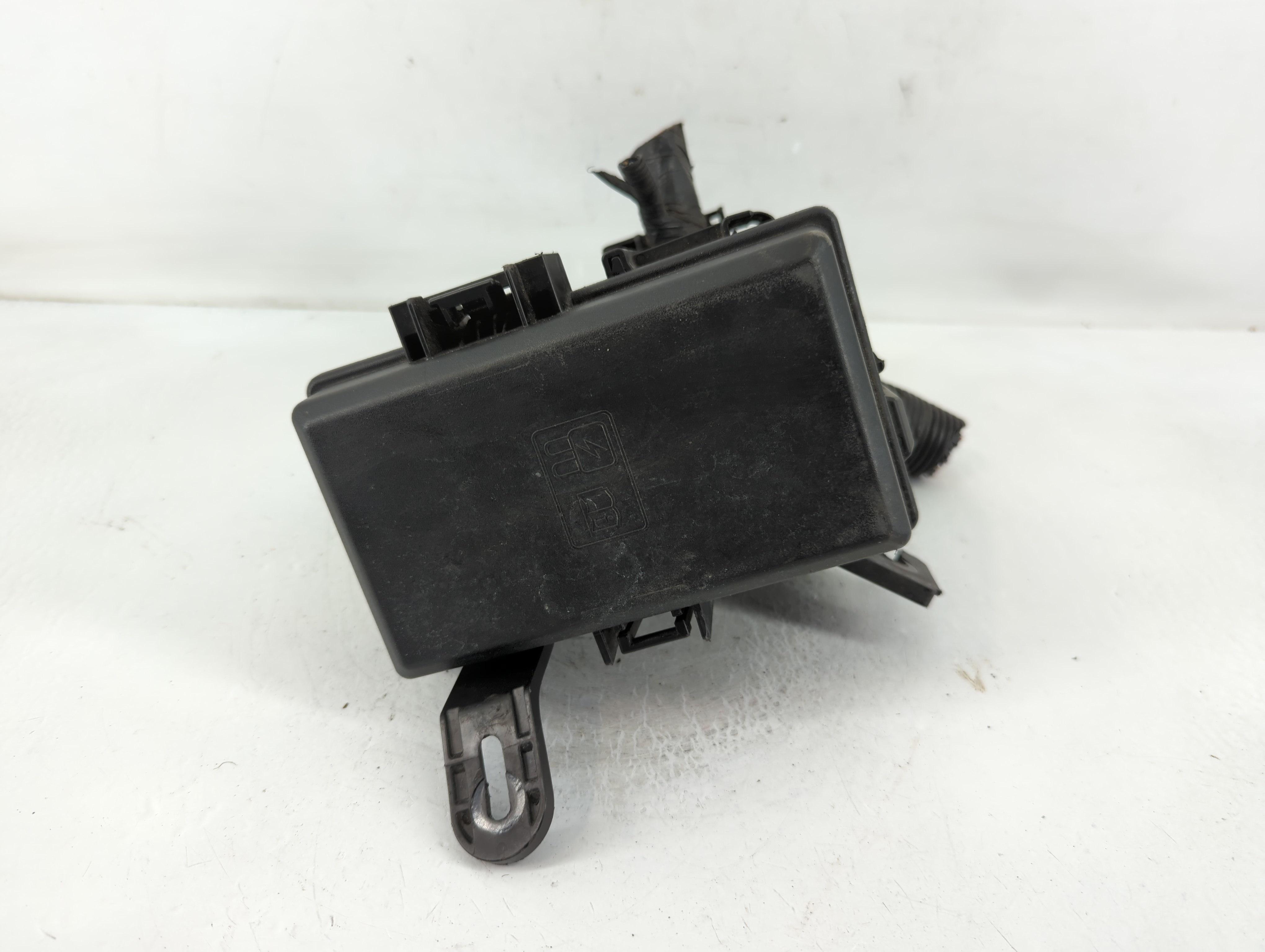 Picture of 2014-2019 Ford Fiesta Fusebox Fuse Box Relay Module 6003447201 832301