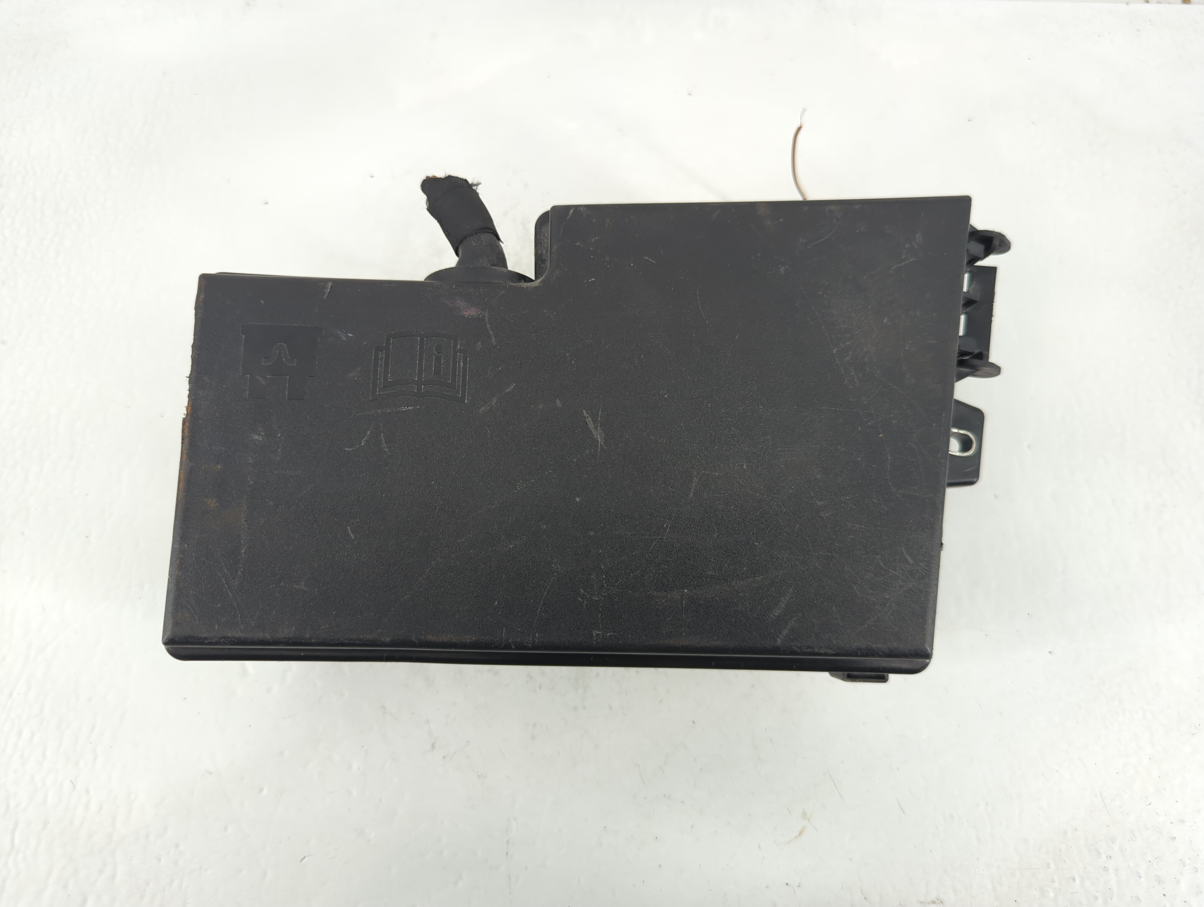 2019-2019 Ford Escape Fusebox Fuse Box Relay Module 832307 - Oemusedautoparts1.com