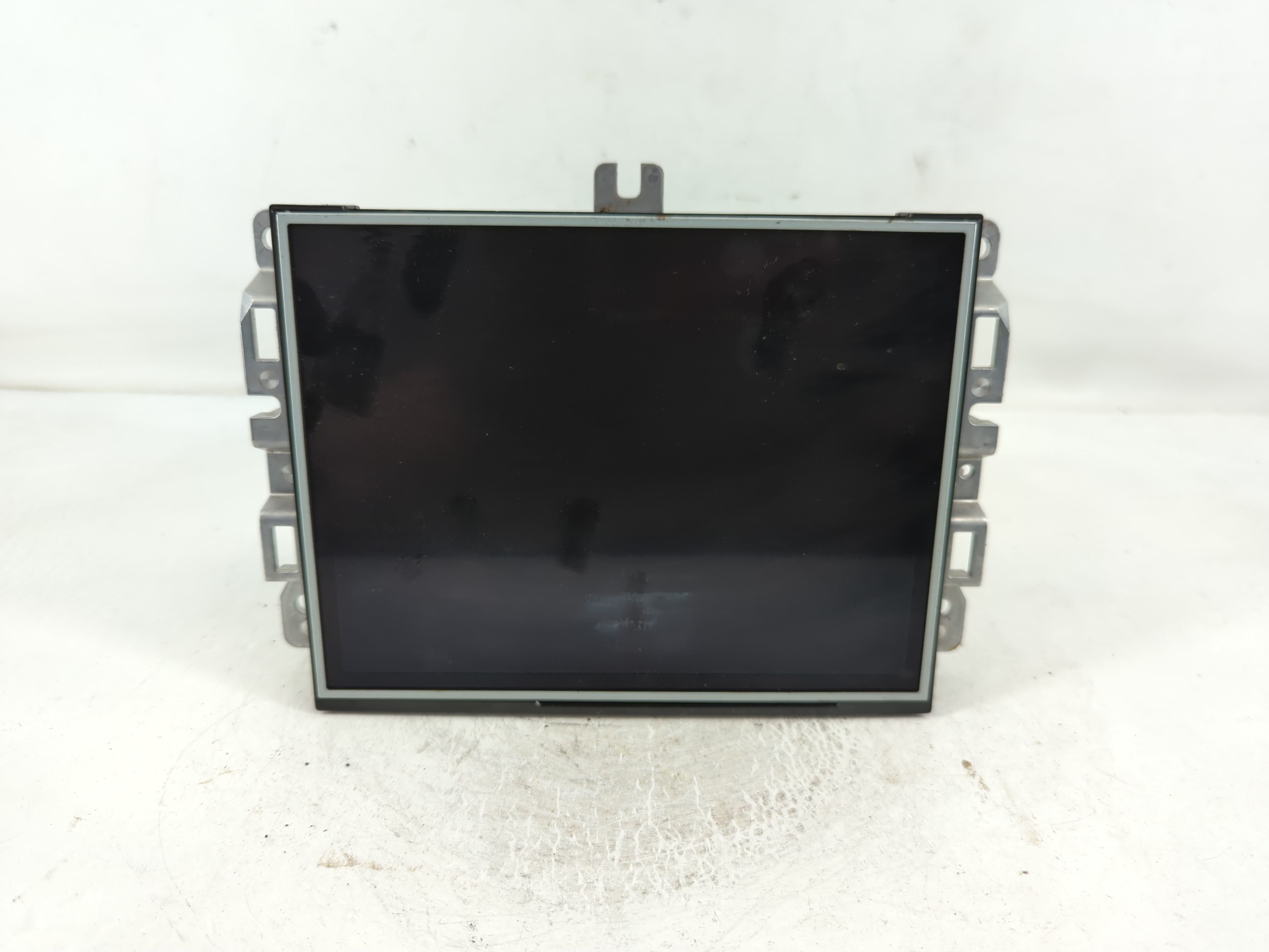 Picture of Dodge Ram 1500 Am Fm Cd Player Radio Receiver 832359