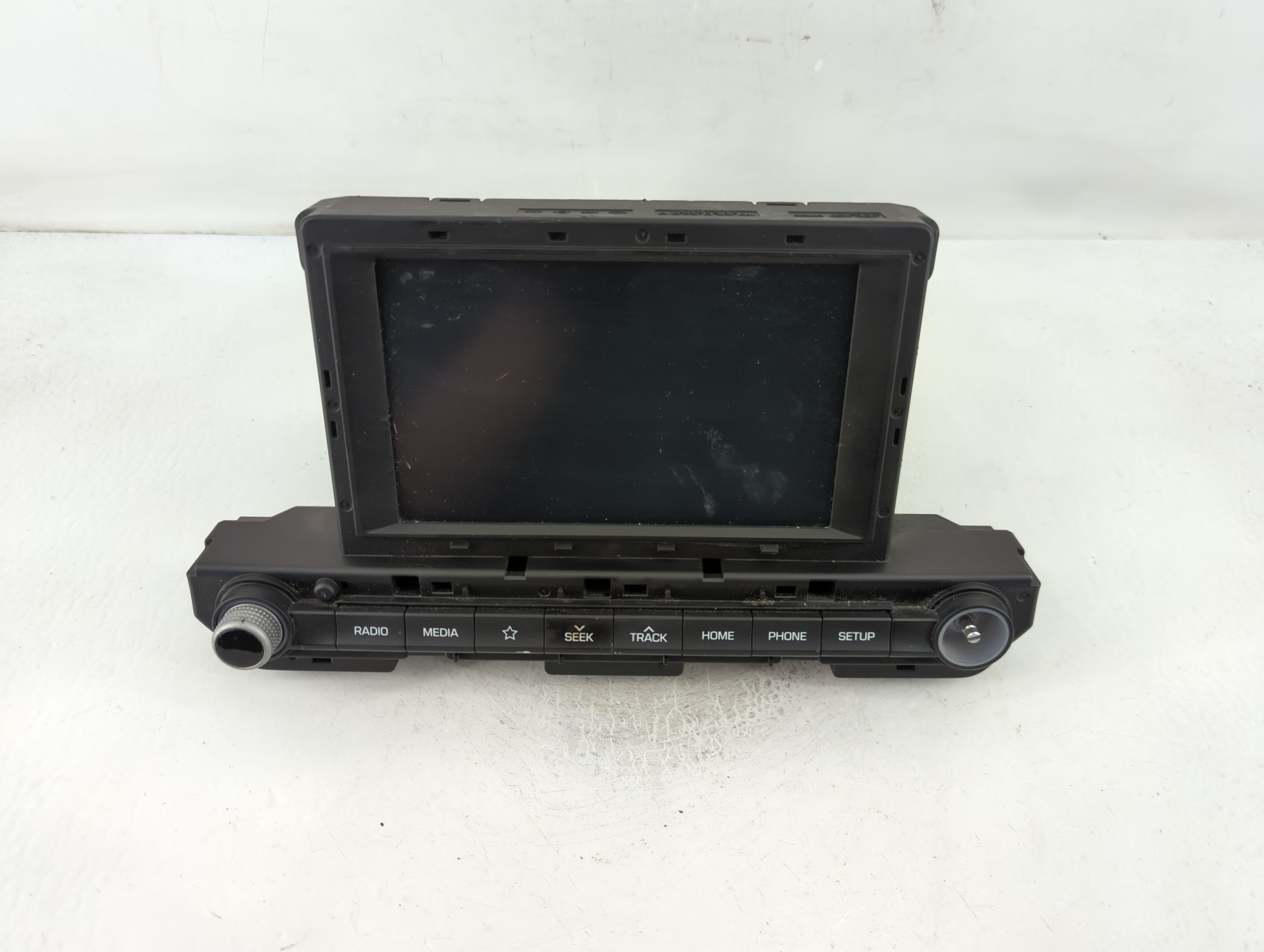 2019-2020 Hyundai Elantra Am Fm Cd Player Radio Receiver 832367 - Oemusedautoparts1.com
