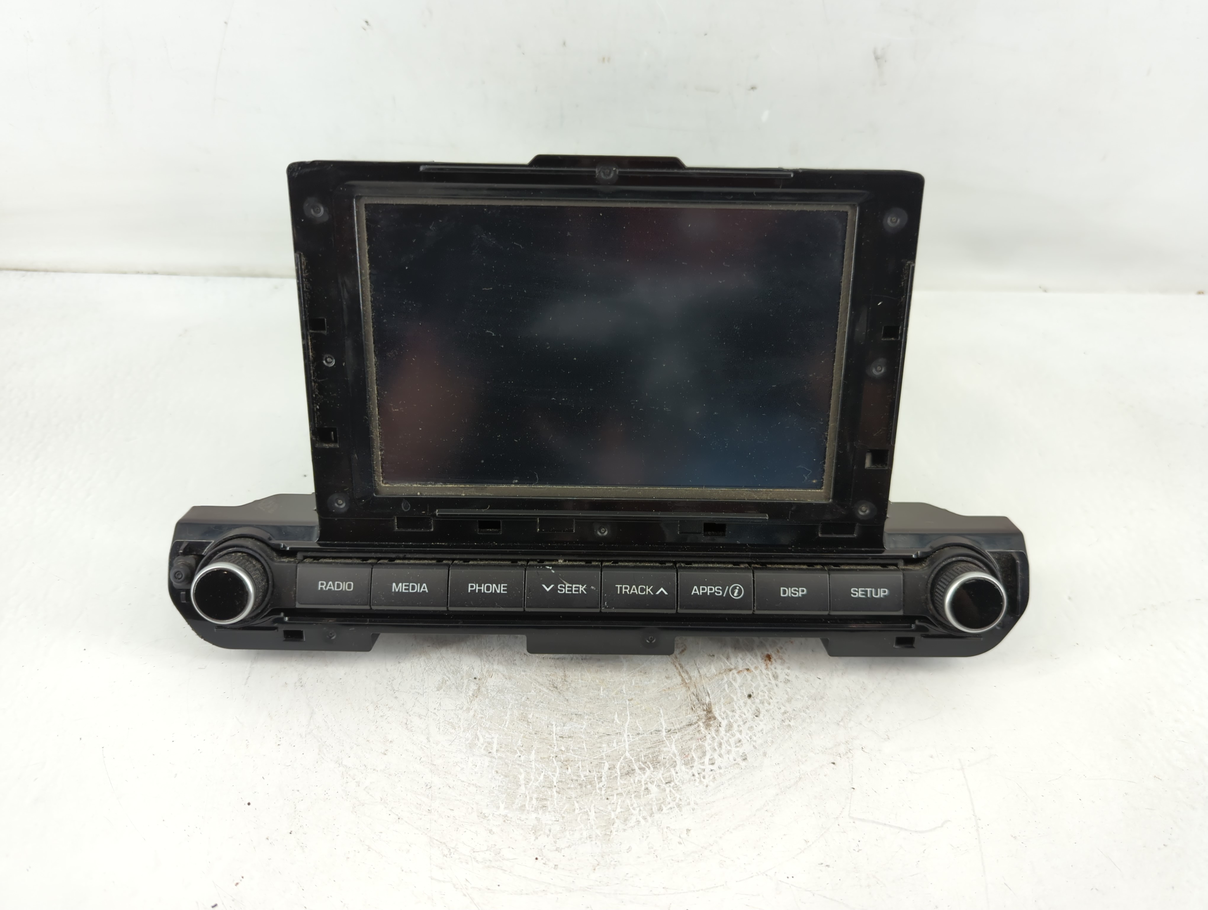 2017-2018 Hyundai Elantra Am Fm Cd Player Radio Receiver 832395 - Oemusedautoparts1.com
