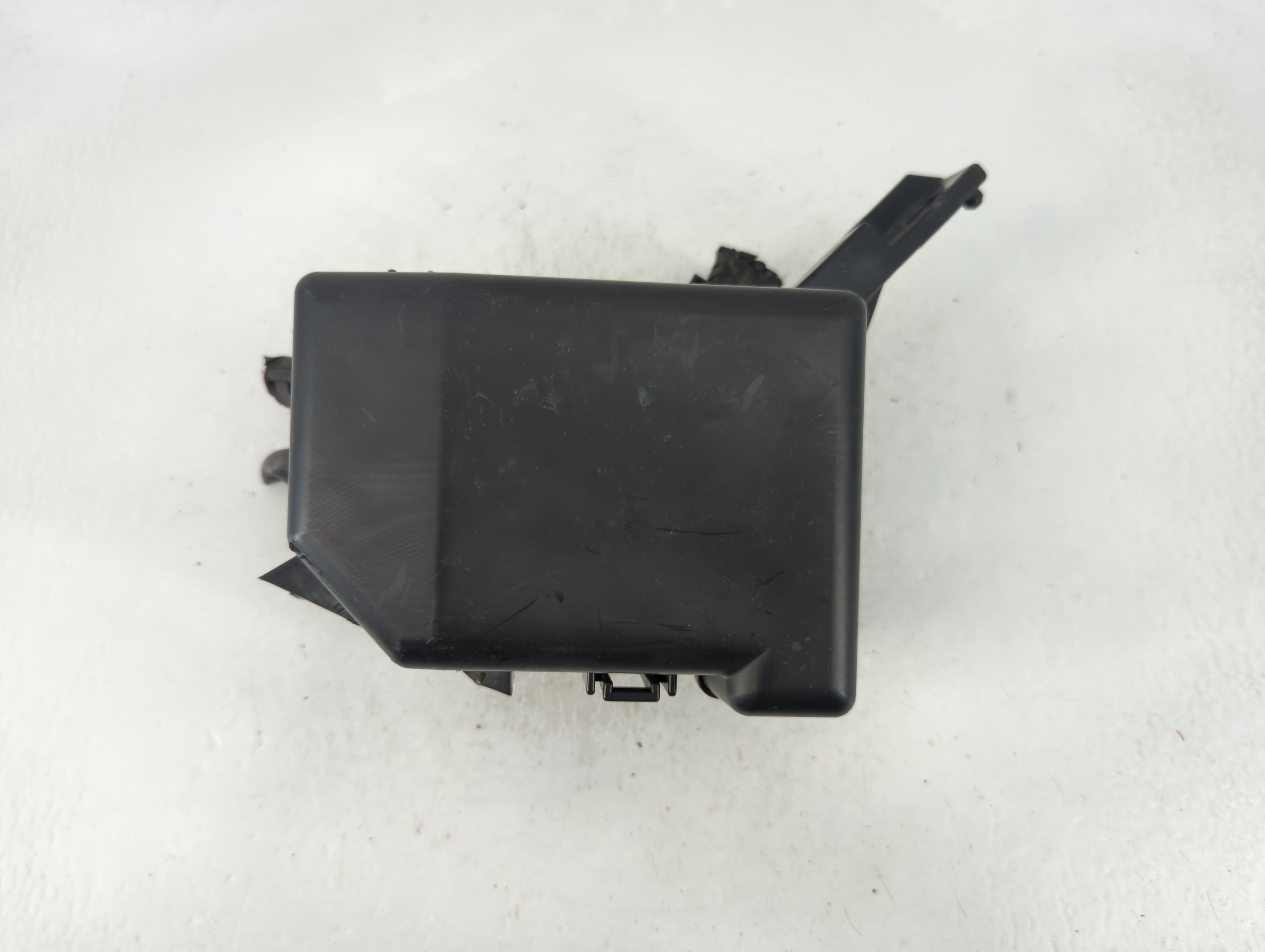 2010-2012 Suzuki Sx4 Fusebox Fuse Box Relay Module 832406 - Oemusedautoparts1.com