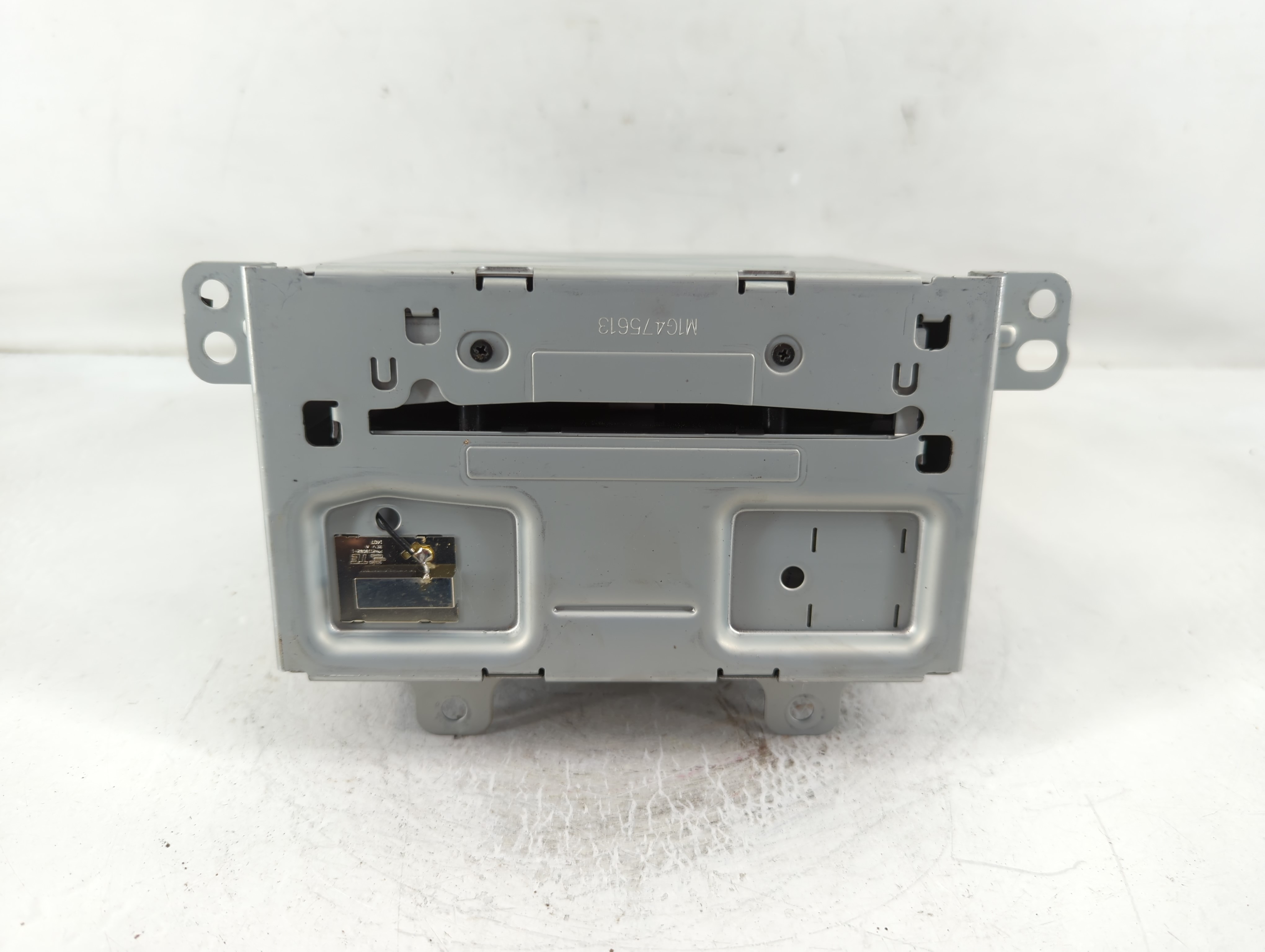 2015-2016 Chevrolet Cruze Am Fm Cd Player Radio Receiver 832457 - Oemusedautoparts1.com