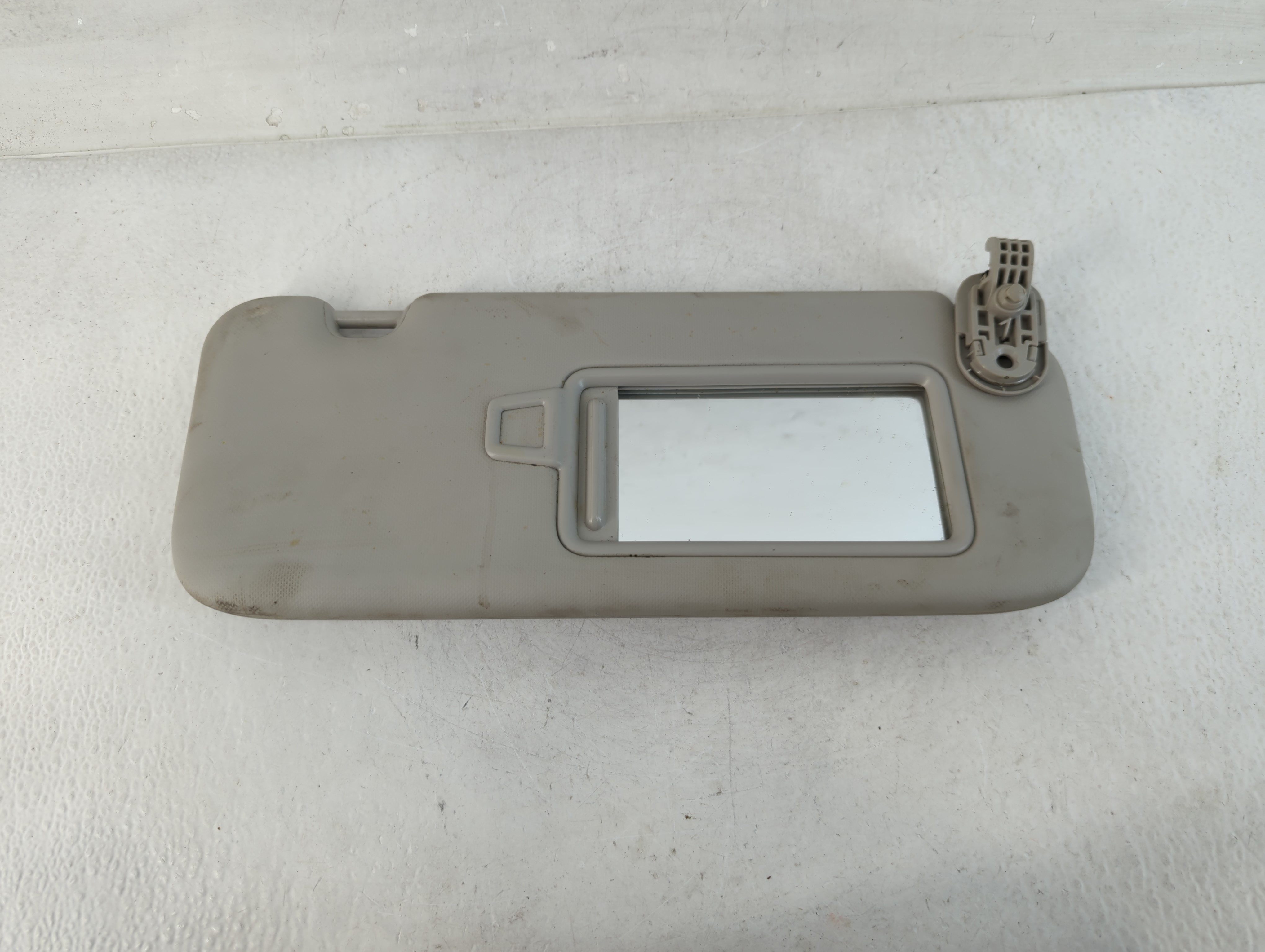 2019-2021 Kia Forte Passenger Sun Visor Mirror Right Sunvisor Grey 832469 - Oemusedautoparts1.com