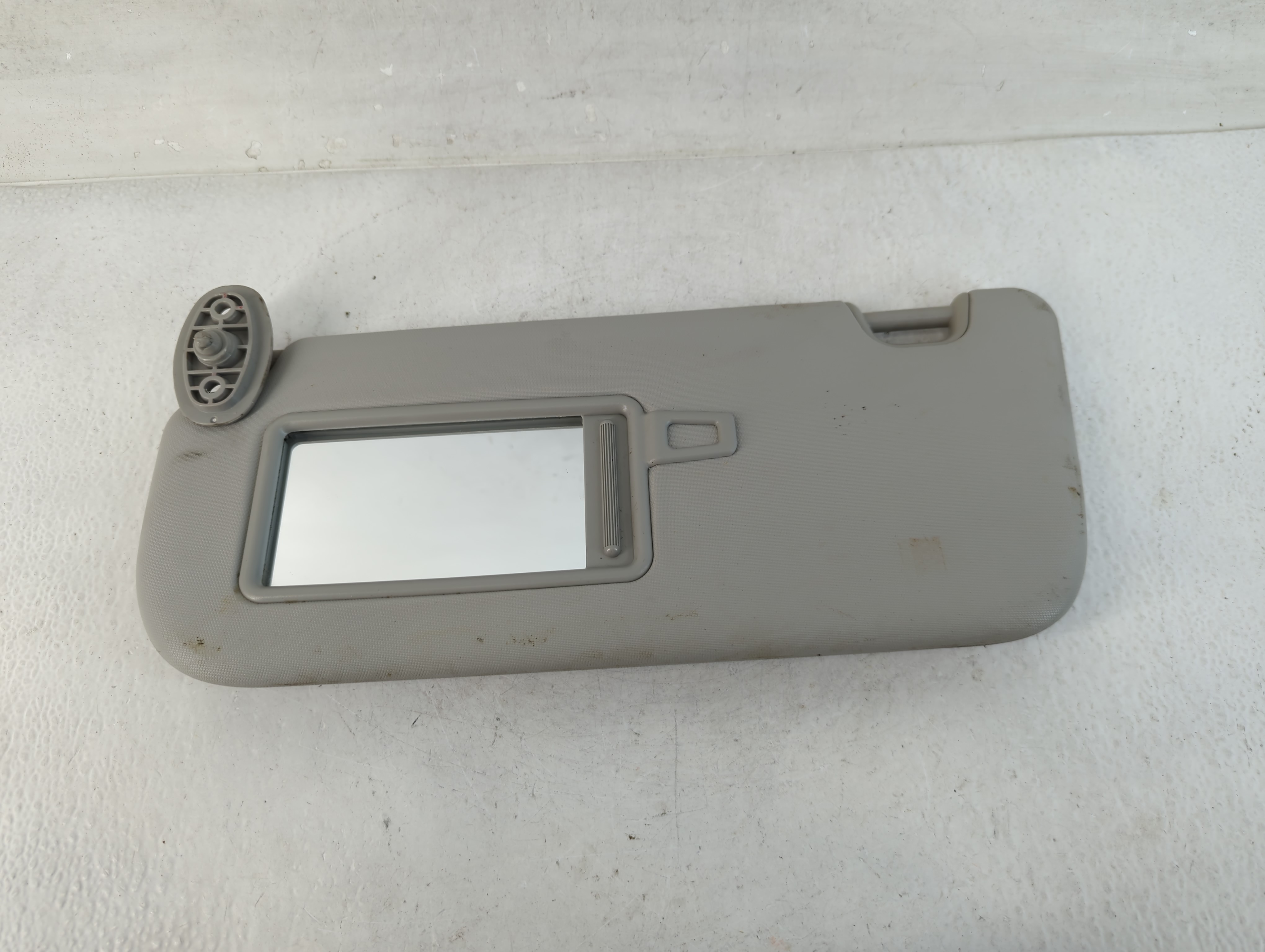 Picture of 2014-2019 Kia Soul Driver Sun Visor Mirror Left Sunvisor Grey 832498