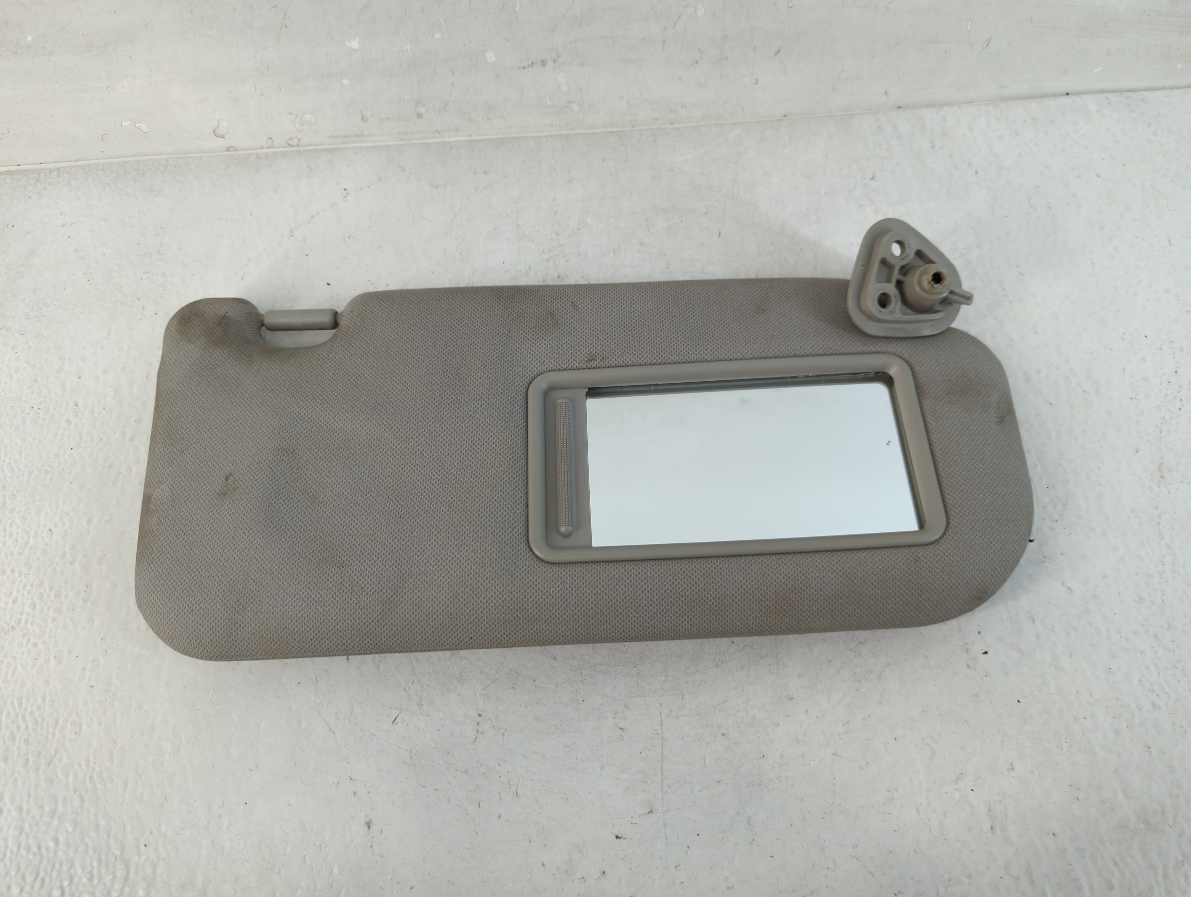 Picture of 2010-2015 Hyundai Tucson Passenger Sun Visor Mirror Right Sunvisor Grey 832547