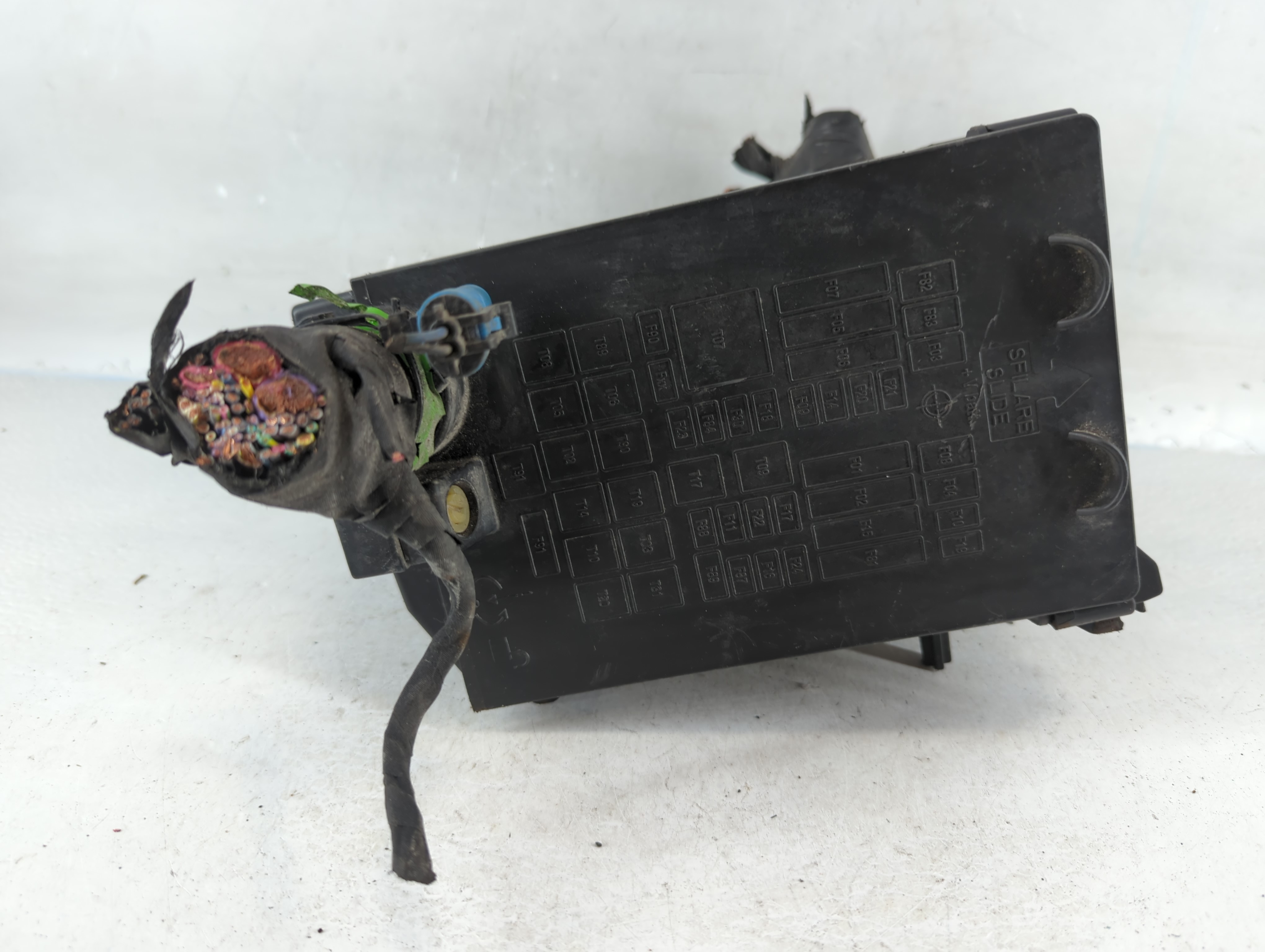 Picture of 2015-2021 Jeep Renegade Fusebox Fuse Box Relay Module 52027004 832564