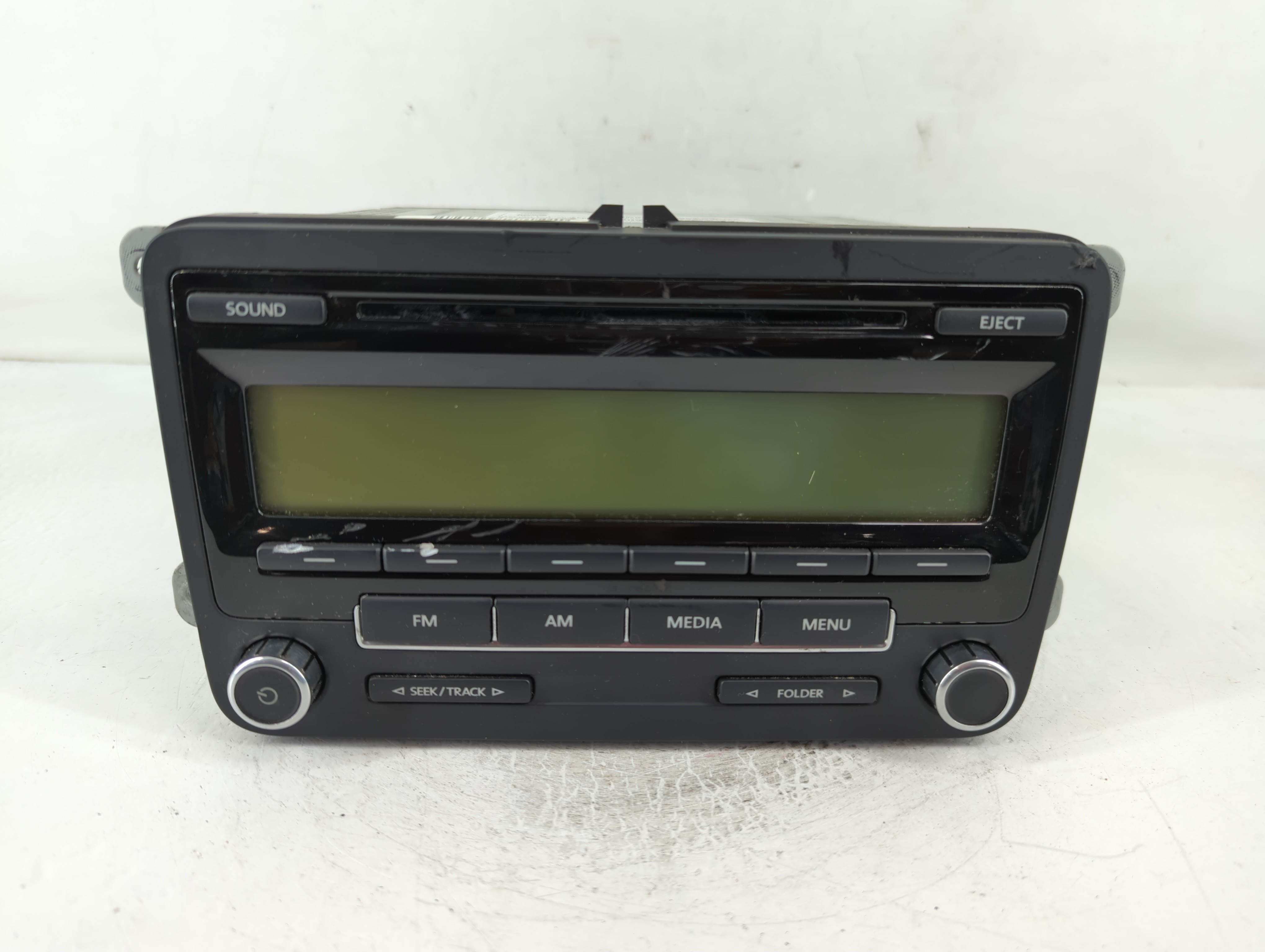 2009-2017 Volkswagen Tiguan Am Fm Cd Player Radio Receiver 832575 - Oemusedautoparts1.com