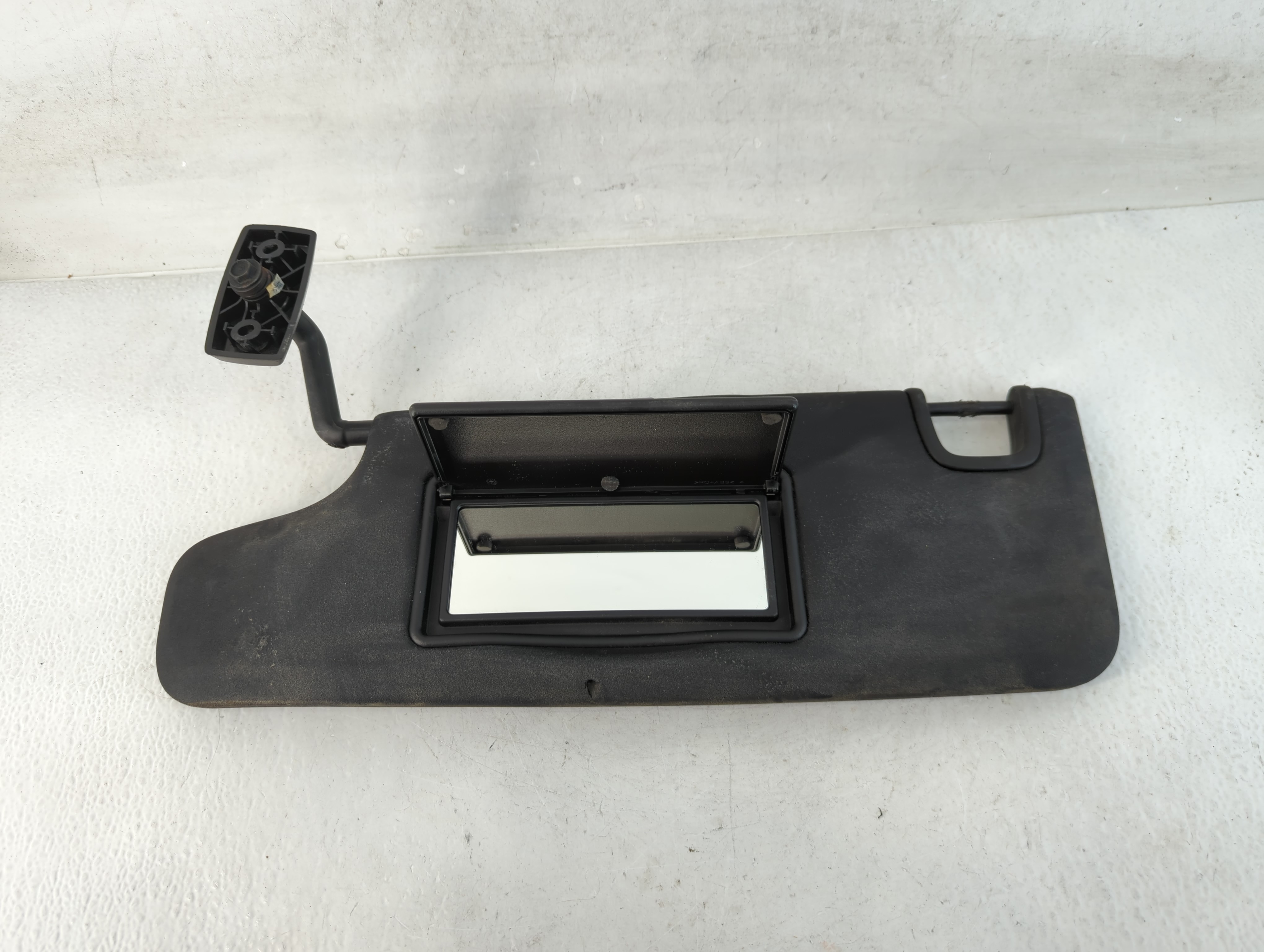 Picture of 2011-2018 Jeep Wrangler Driver Sun Visor Mirror Left Sunvisor Black 832612