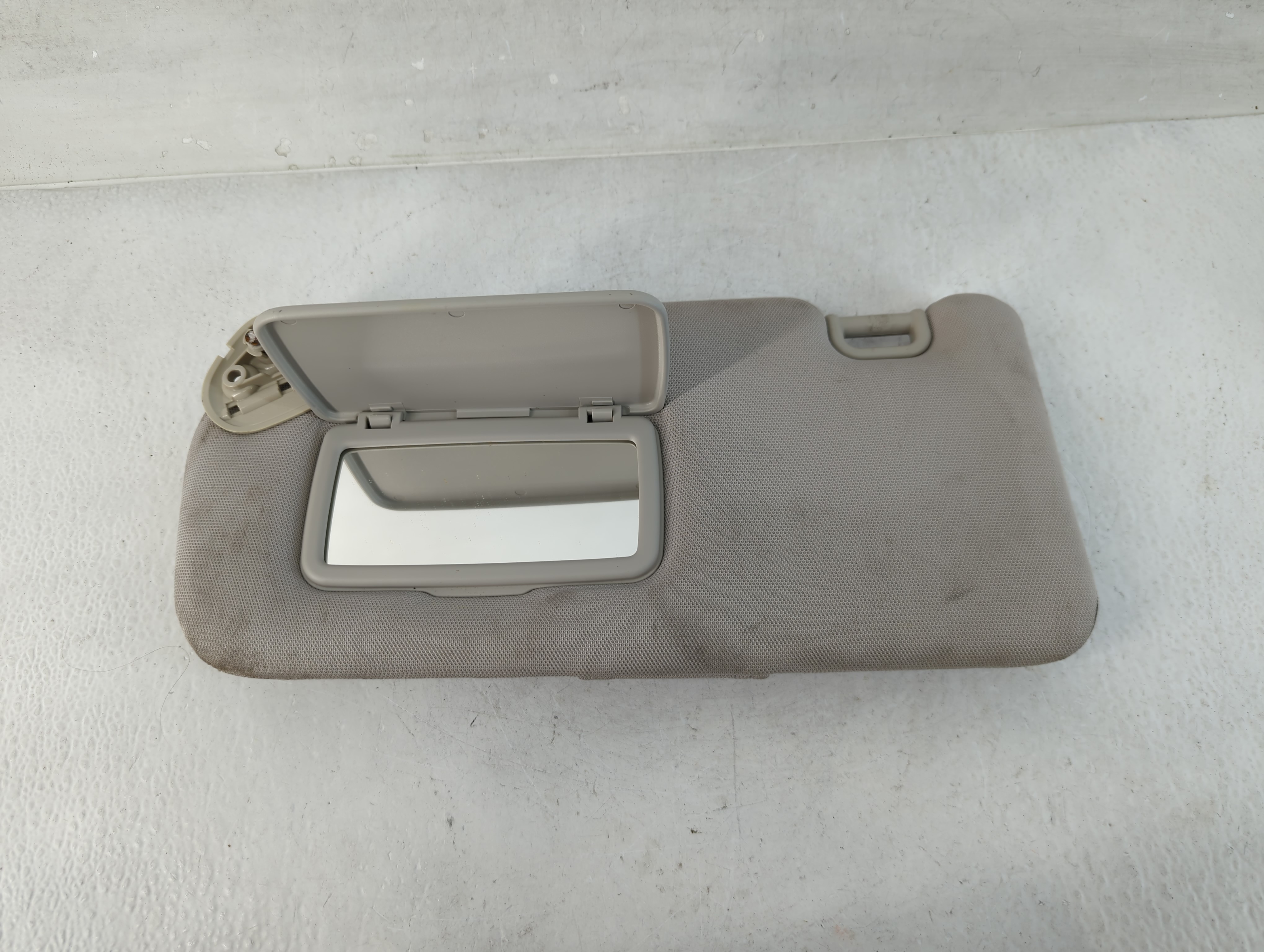 2015-2016 Subaru Impreza Driver Sun Visor Mirror Left Sunvisor Grey 832623 - Oemusedautoparts1.com