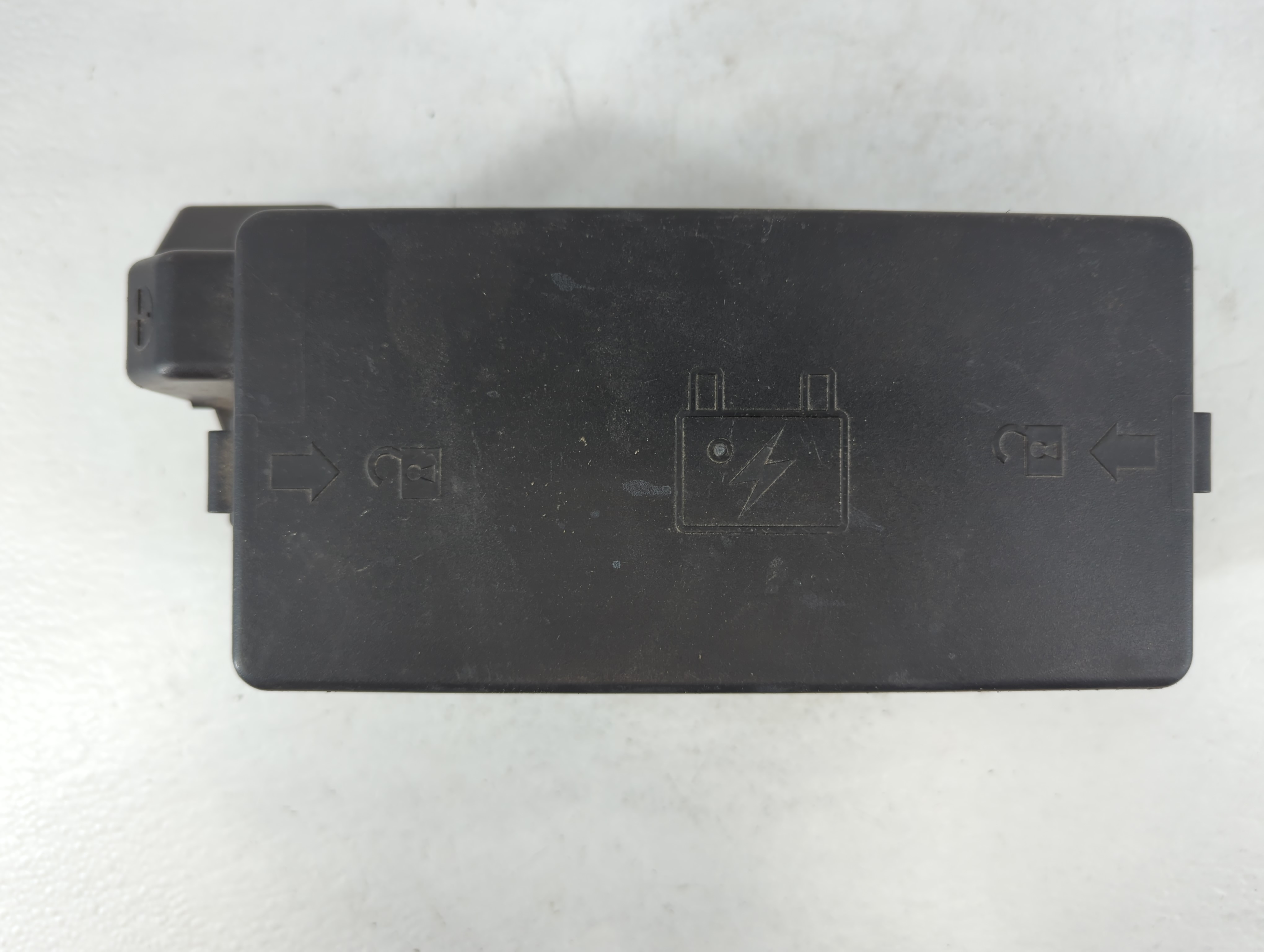 Picture of 2006-2007 Saturn Vue Fusebox Fuse Box Relay Module 15796348 832642