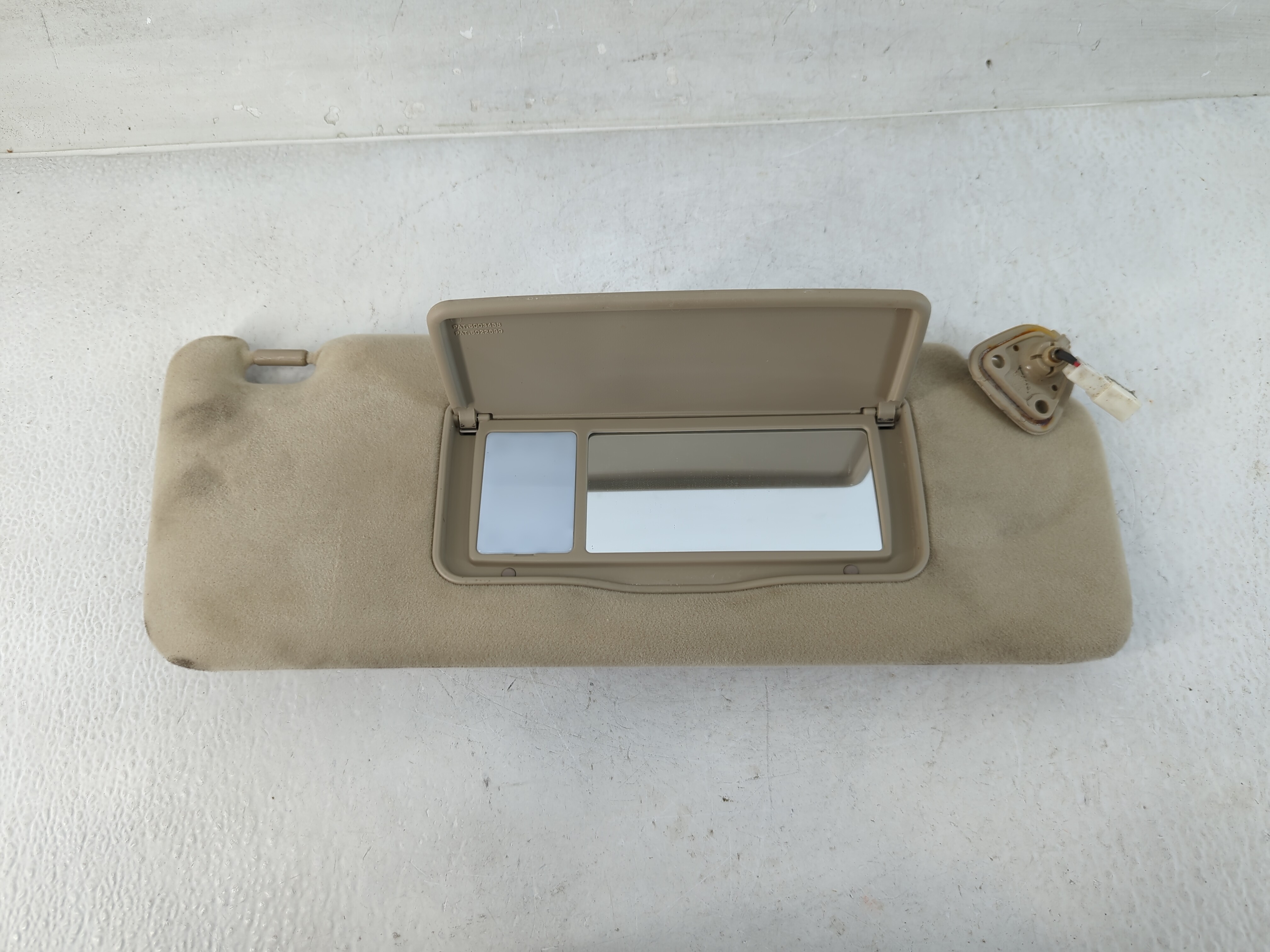 Picture of 2001-2002 Lexus Rx300 Passenger Sun Visor Mirror Right Sunvisor Grey 832665