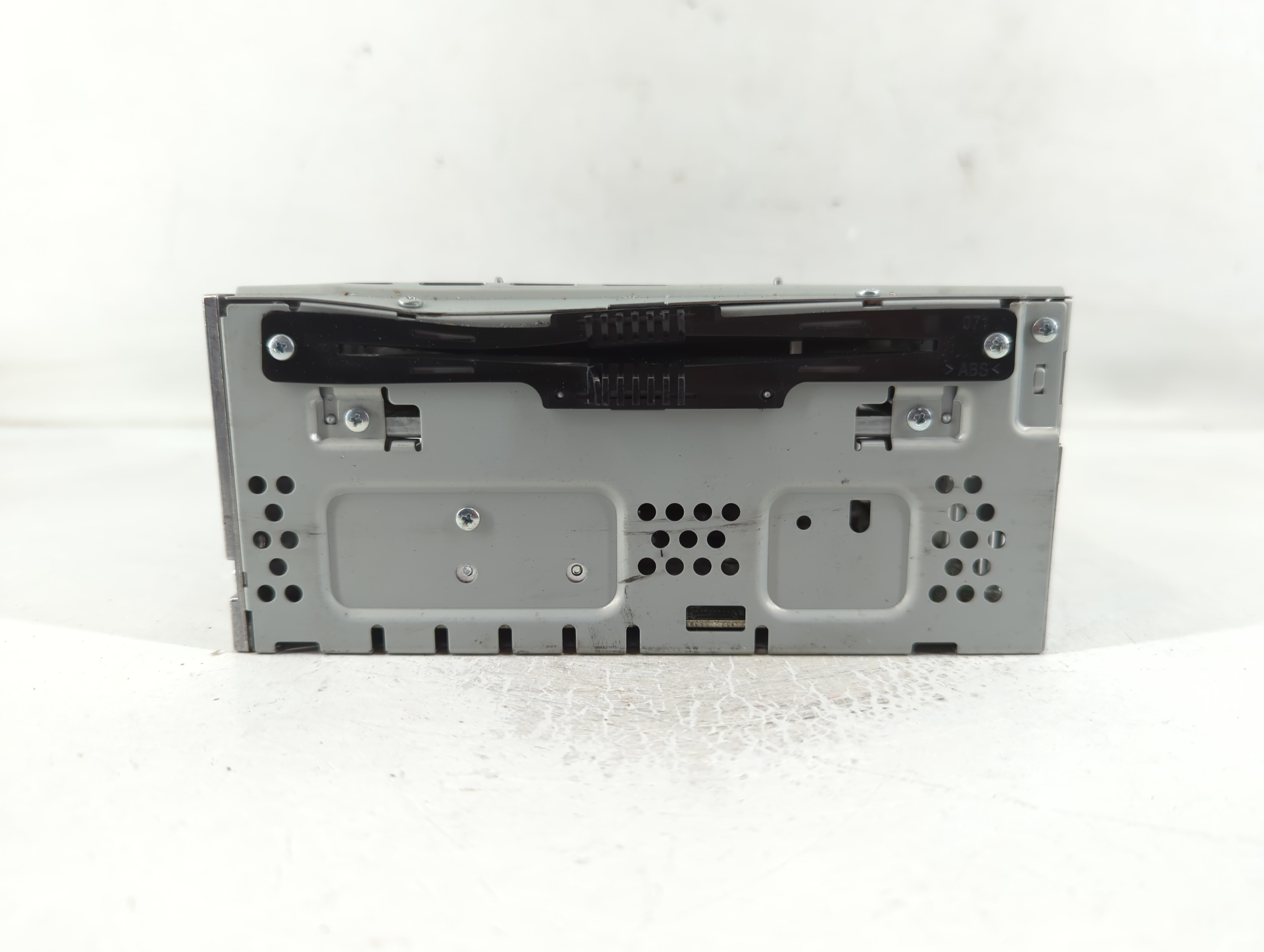 2015-2016 Ford Fusion Am Fm Cd Player Radio Receiver 832678 - Oemusedautoparts1.com