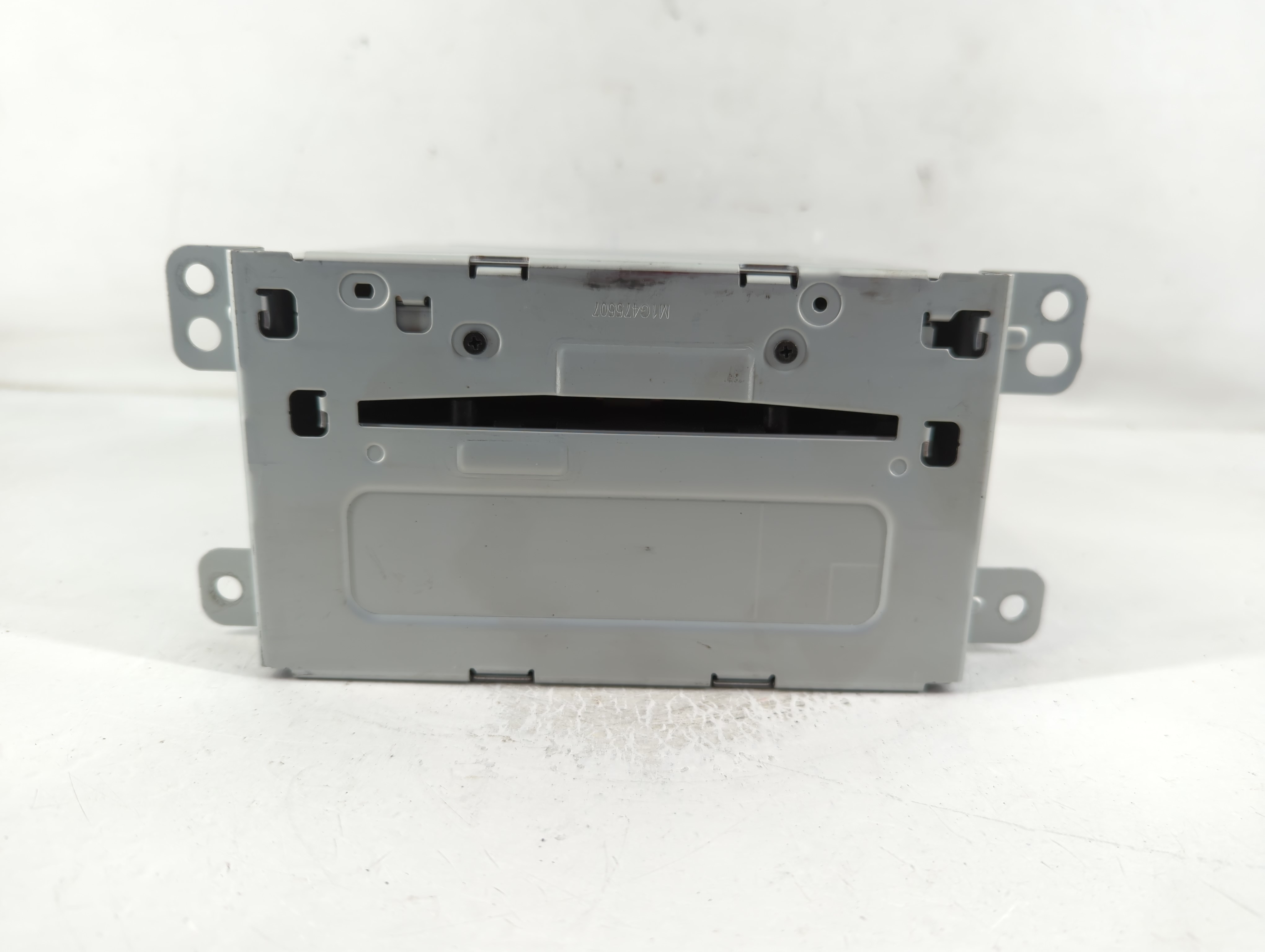 2014-2016 Chevrolet Malibu Am Fm Cd Player Radio Receiver 832717 - Oemusedautoparts1.com