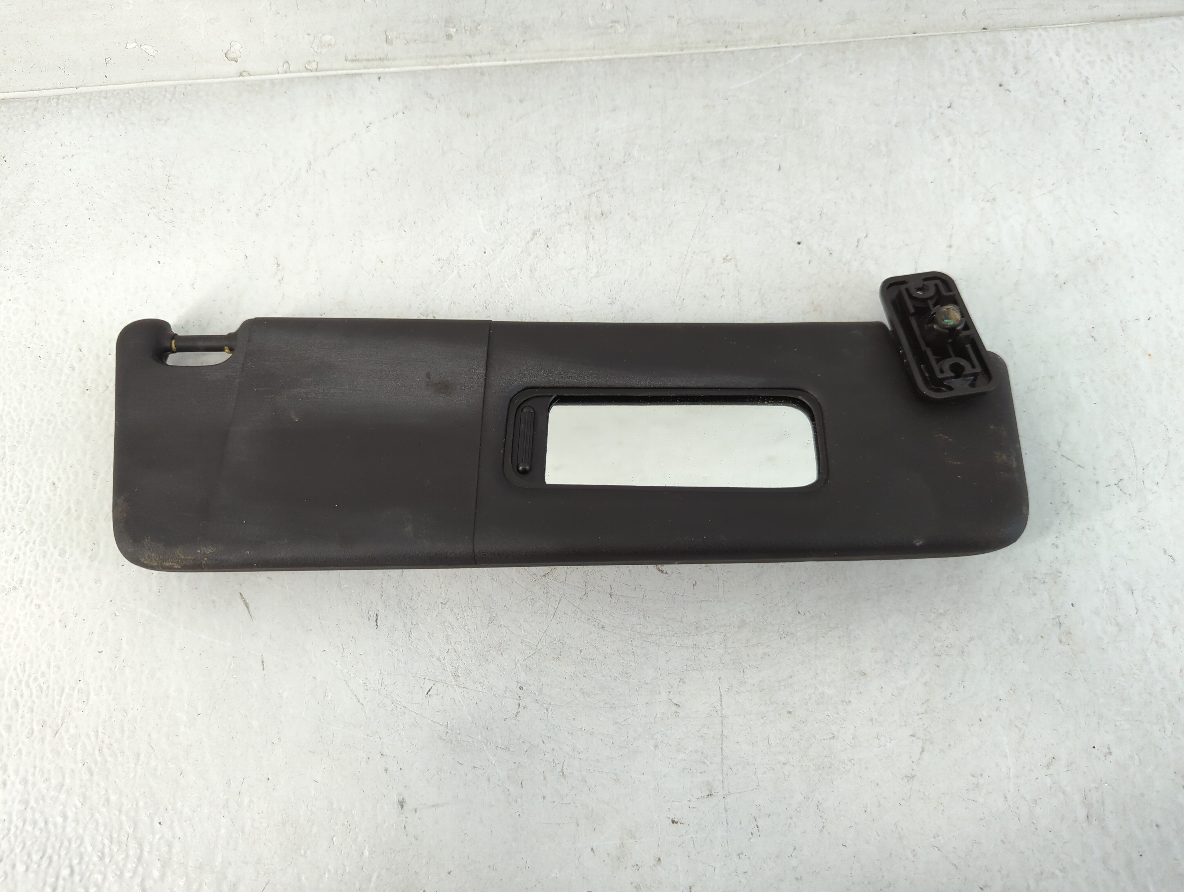 Picture of 2010-2015 Chevrolet Camaro Passenger Sun Visor Mirror Right Sunvisor 832749