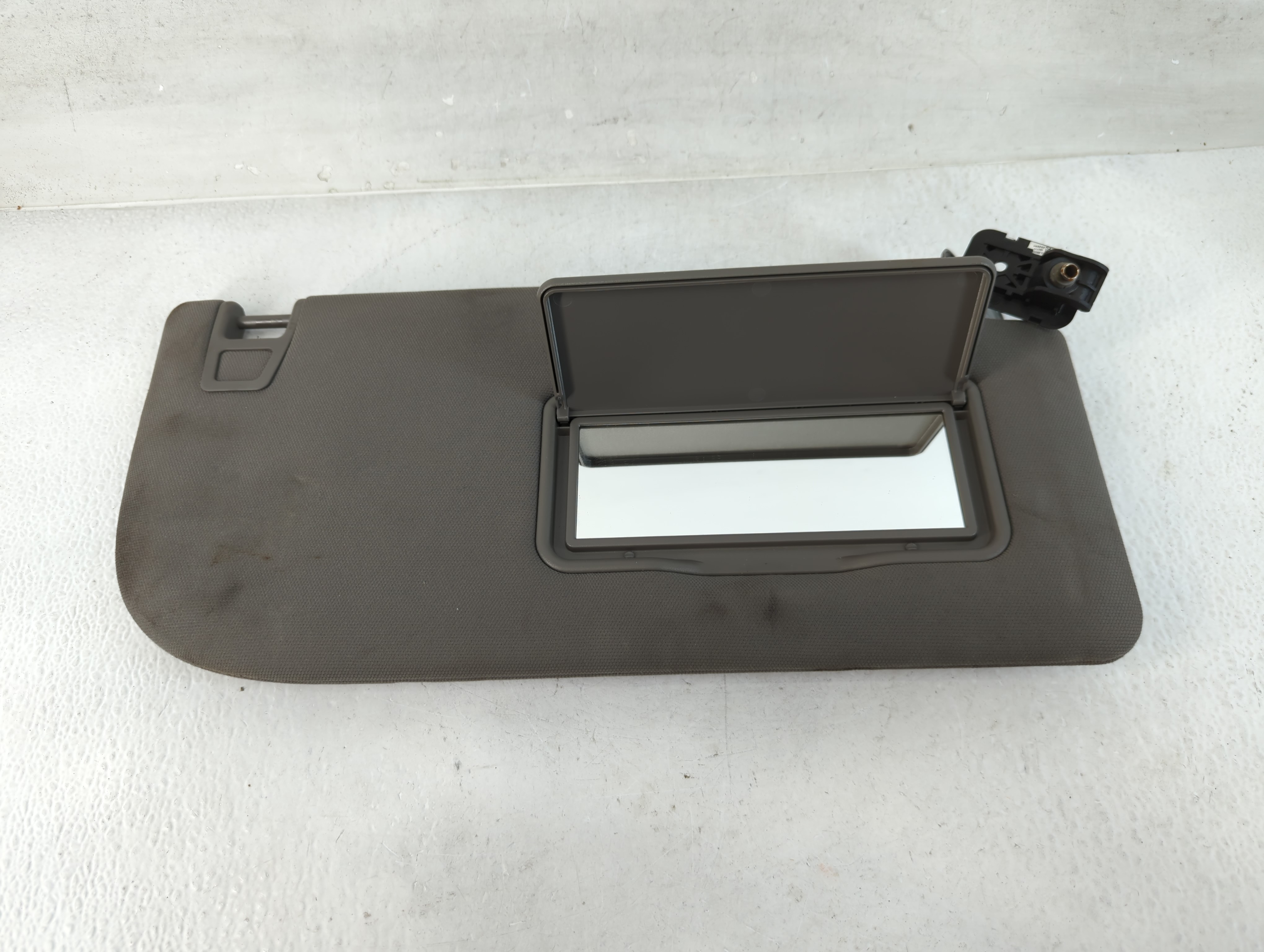2018-2020 Ford F-150 Passenger Sun Visor Mirror Right Sunvisor Dark Grey 832760 - Oemusedautoparts1.com