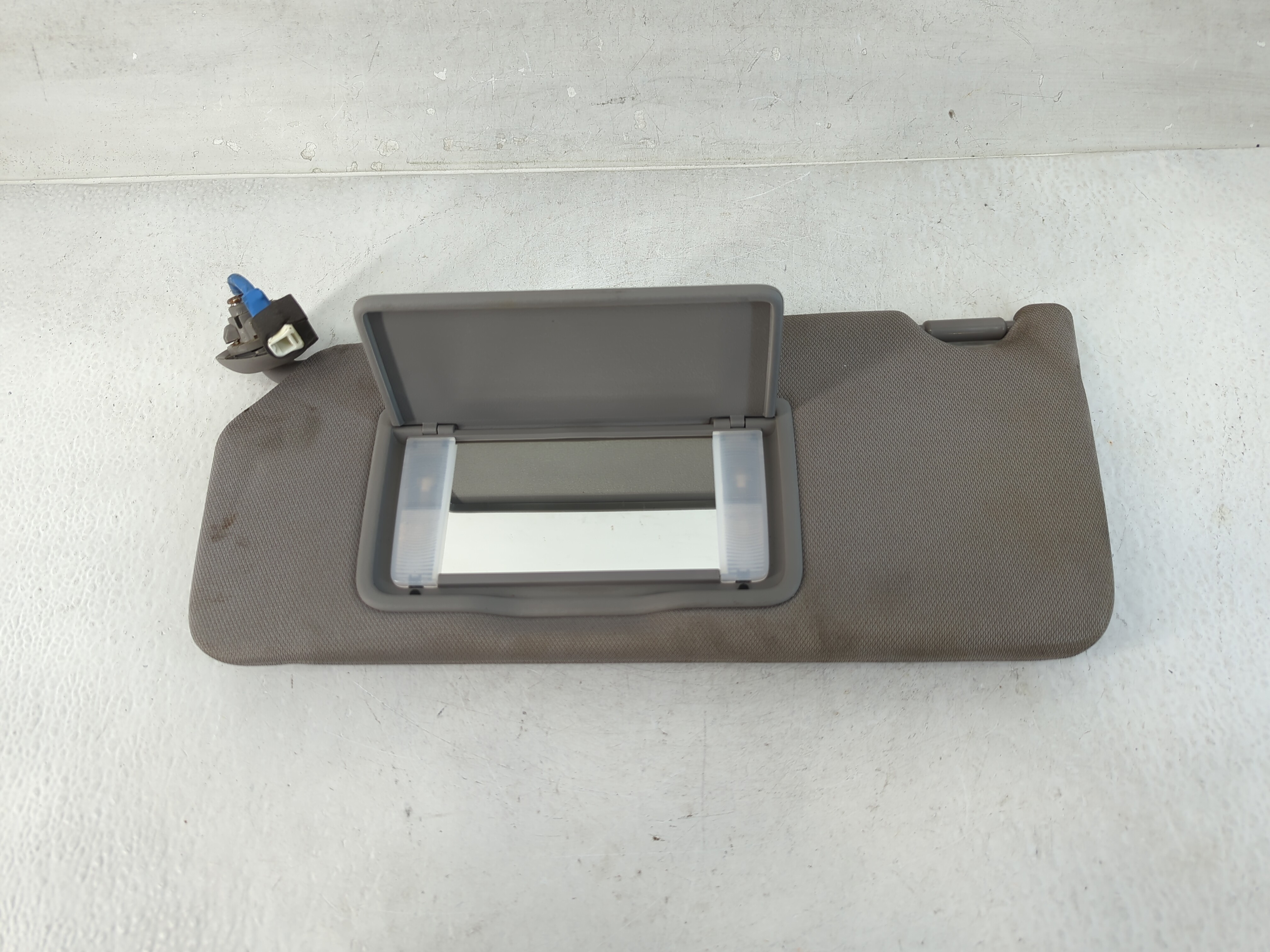Picture of 2013-2017 Honda Accord Driver Sun Visor Mirror Left Sunvisor Dark Grey 832761