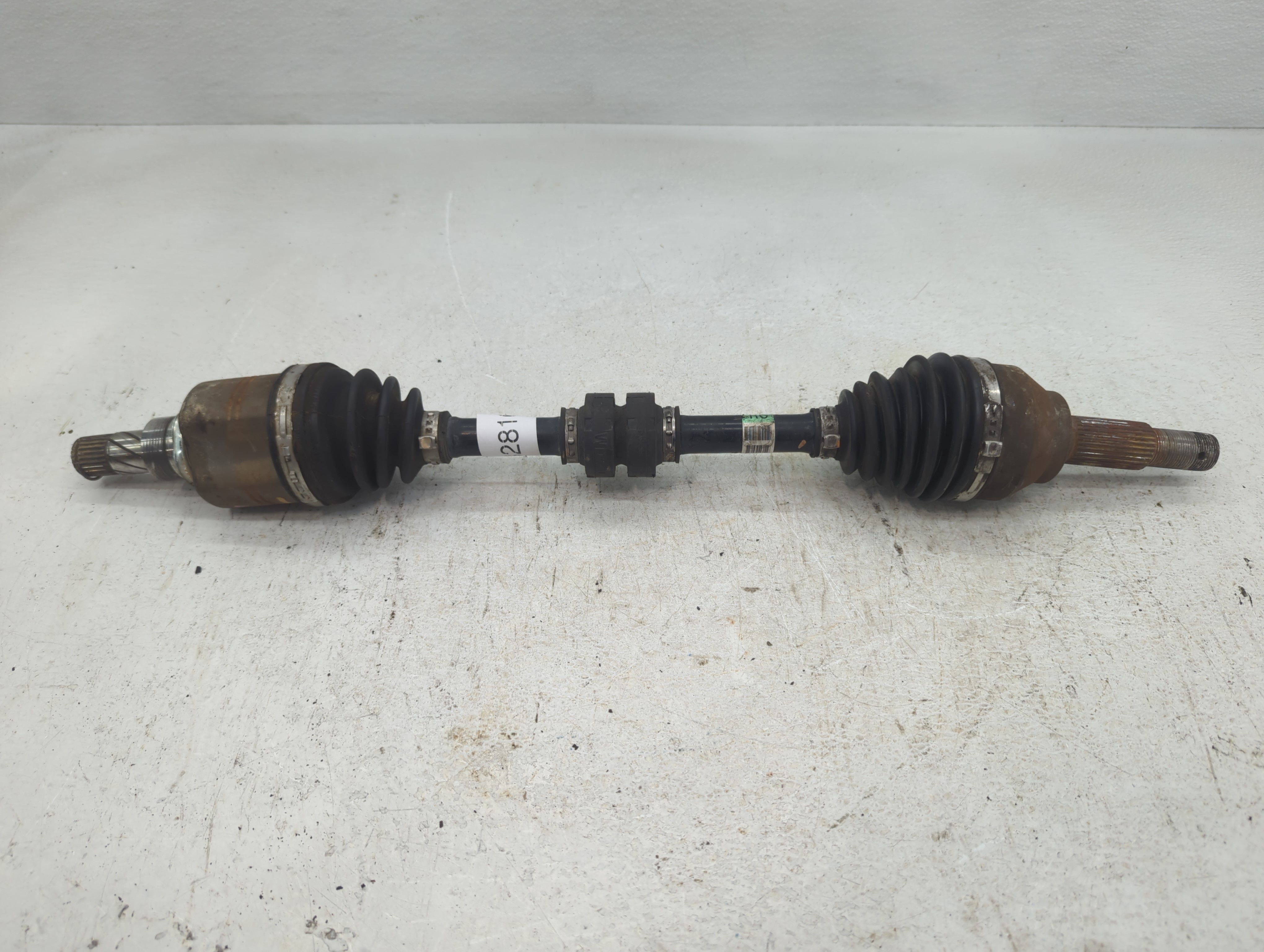 2013-2019 Nissan Sentra Axle Shaft Front Driver Cv C/v 832816 - Oemusedautoparts1.com