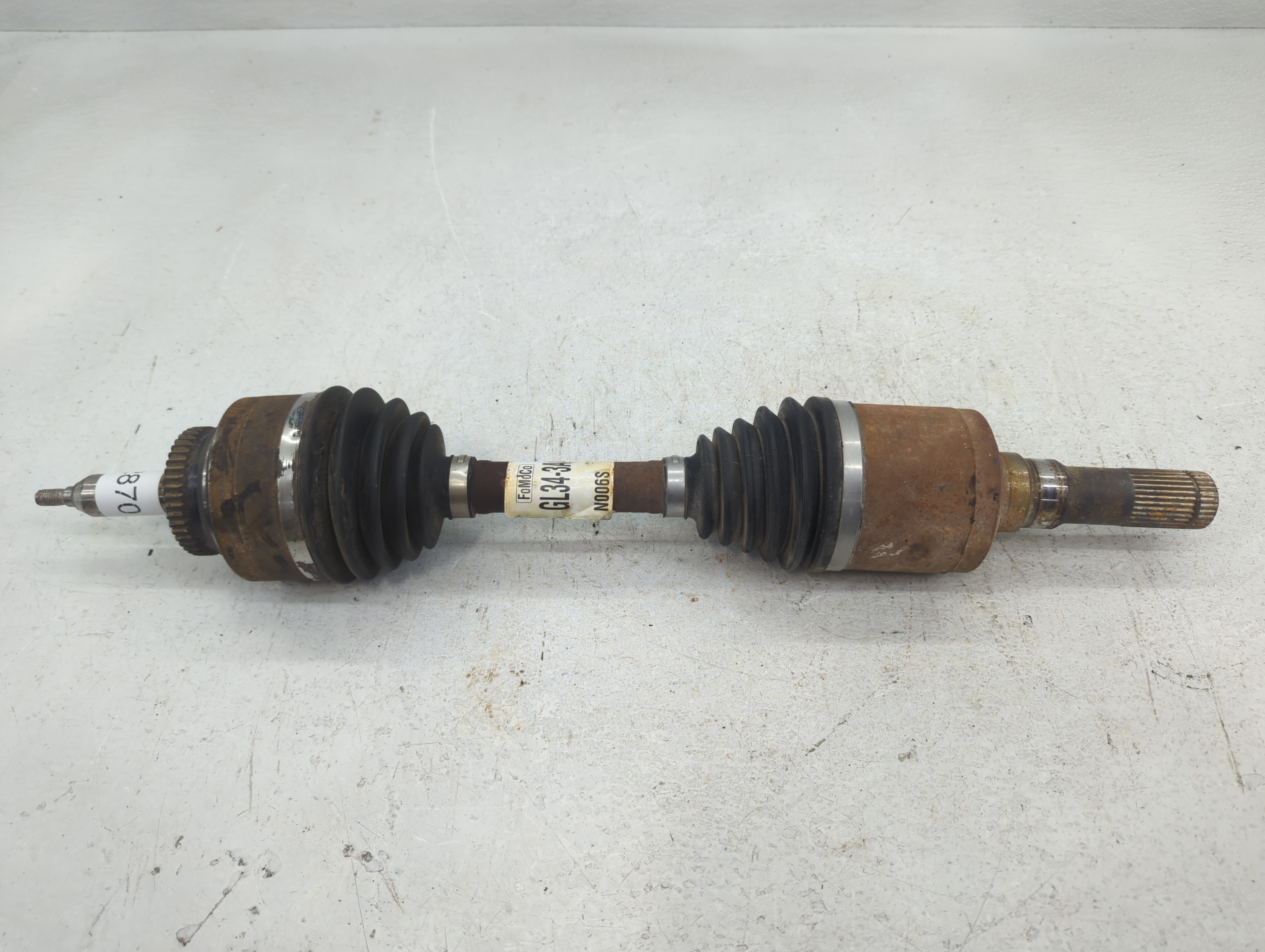 Ford Expedition Axle Shaft Front Passenger Cv C/v 832870 - Oemusedautoparts1.com