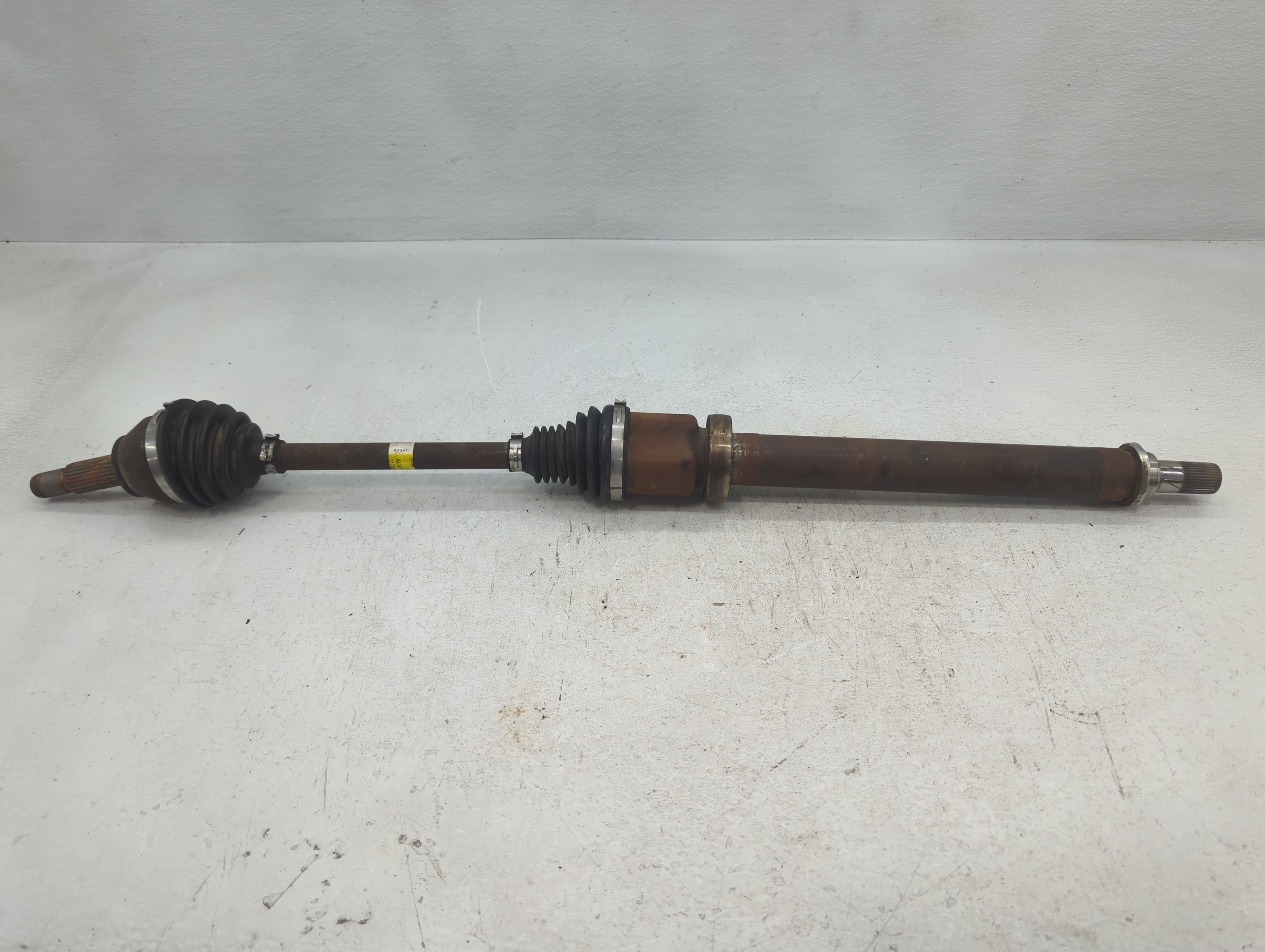2011-2015 Ford Fiesta Axle Shaft Front Passenger Cv C/v 832881 - Oemusedautoparts1.com