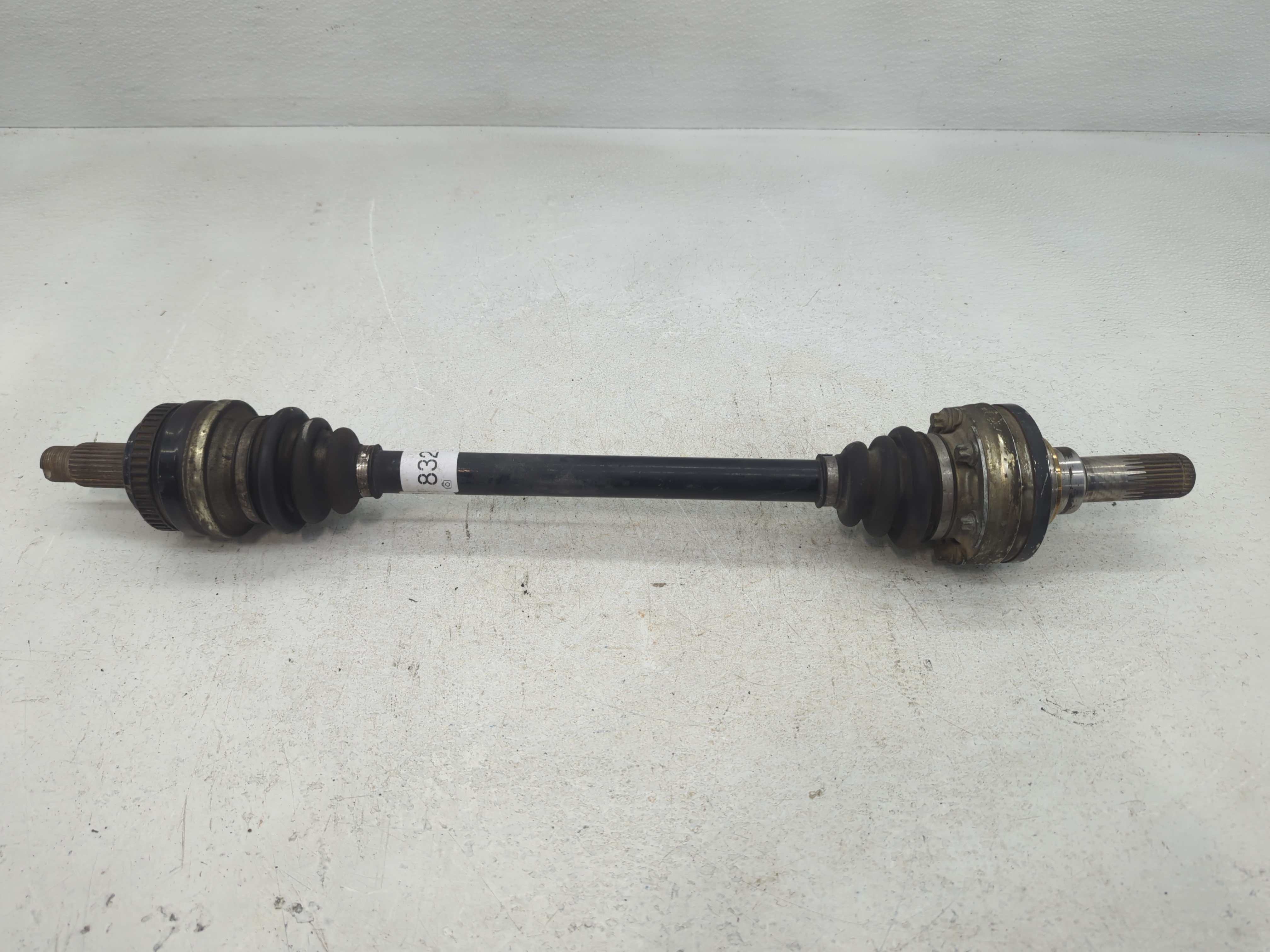 2006-2008 Bmw Z4 Axle Shaft Front Driver Cv C/v 832887 - Oemusedautoparts1.com